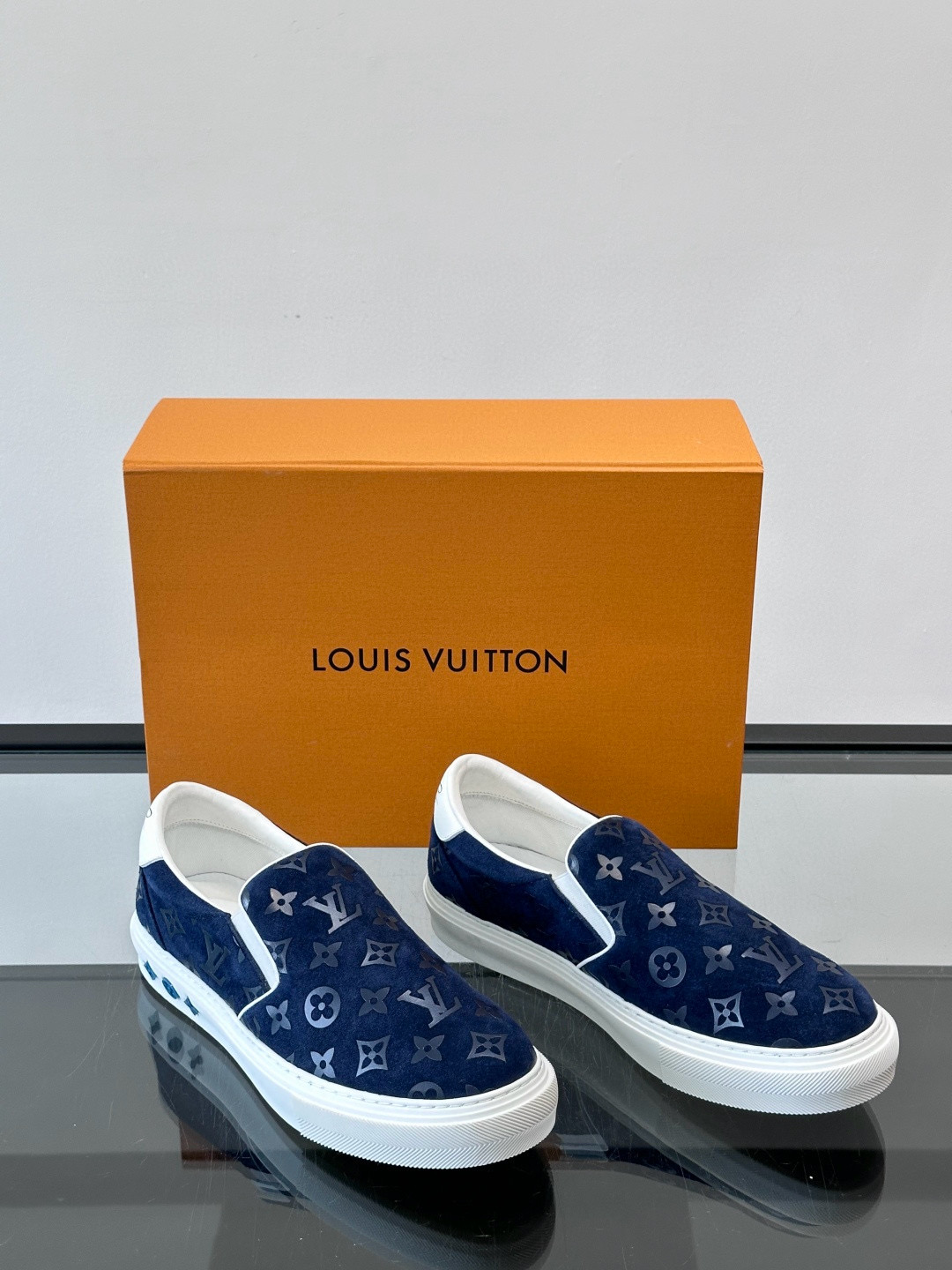 루이비통 Louis Vuitton 스니커즈