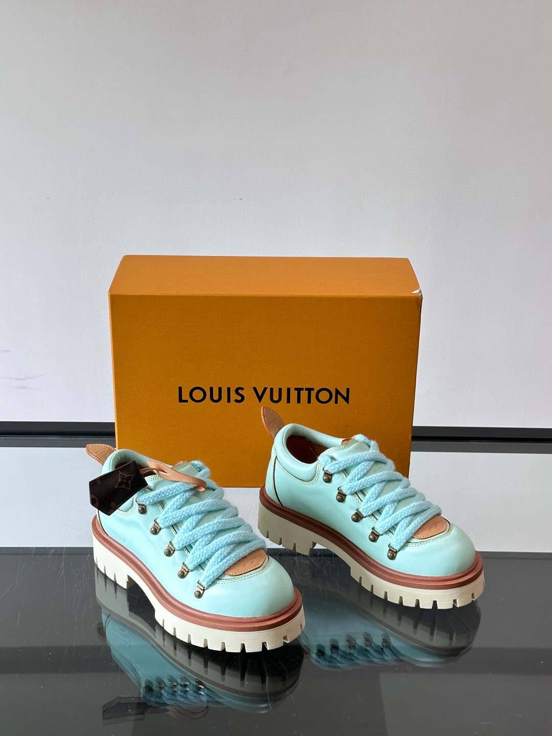 루이비통 Louis Vuitton Remix derby 25WF 스니커즈