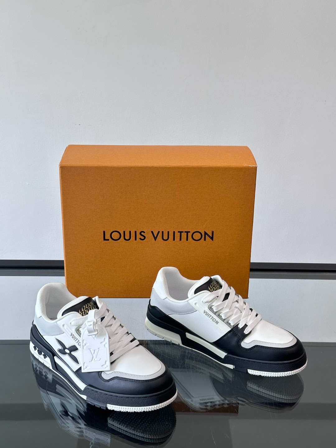 루이비통 Louis Vuitton Trainer 스니커즈