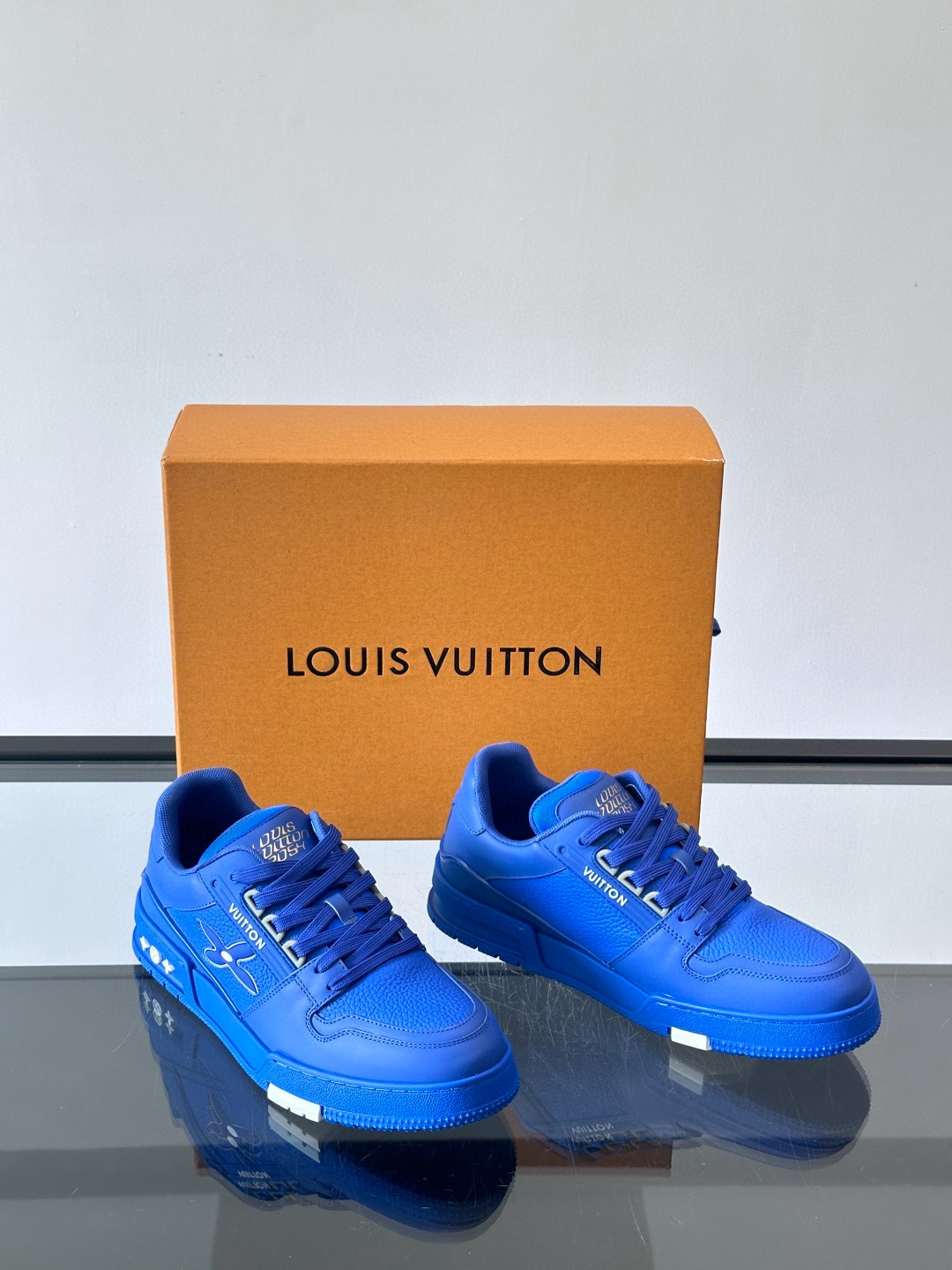 루이비통 Louis Vuitton Trainer 스니커즈