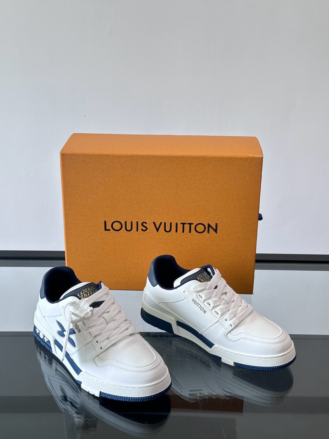 루이비통 Louis Vuitton Trainer 스니커즈