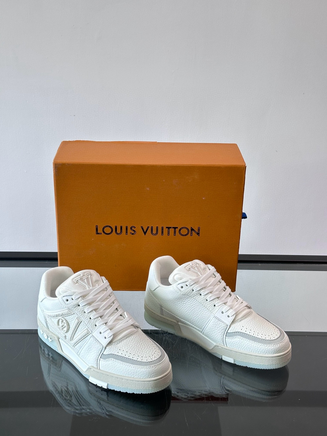 루이비통 Louis Vuitton Trainer 스니커즈