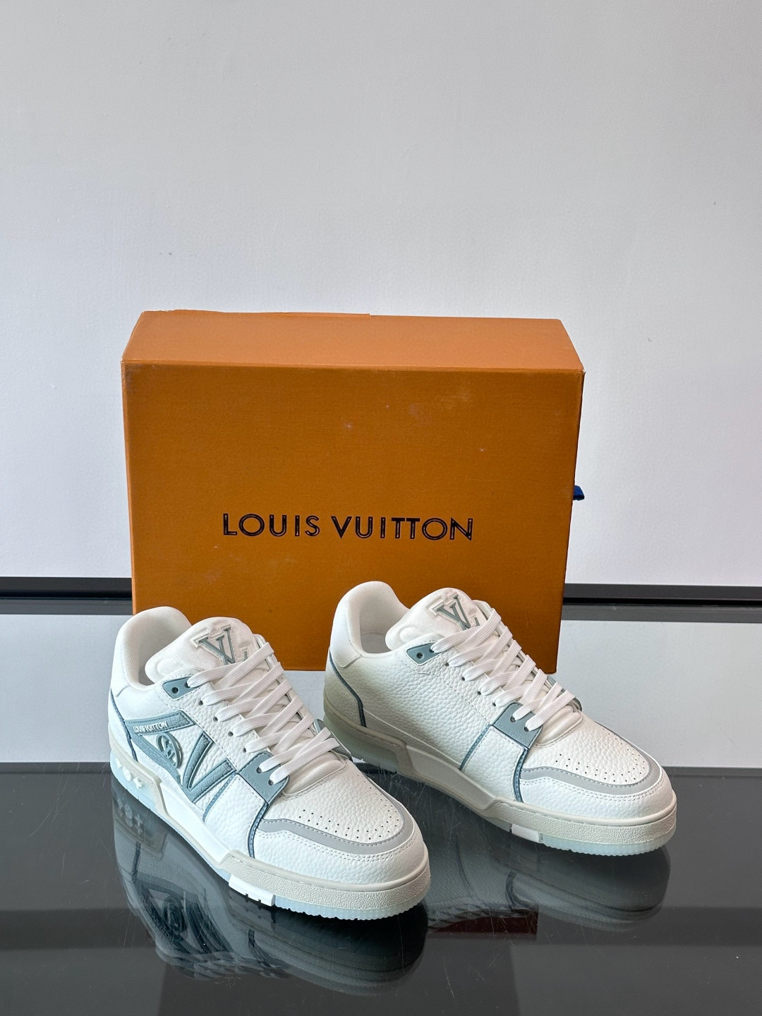 루이비통 Louis Vuitton Trainer 스니커즈