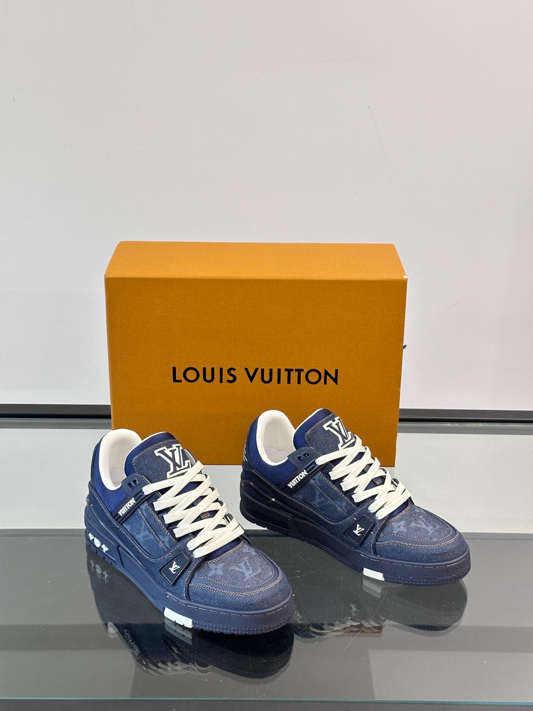 루이비통 Louis Vuitton Trainer 스니커즈