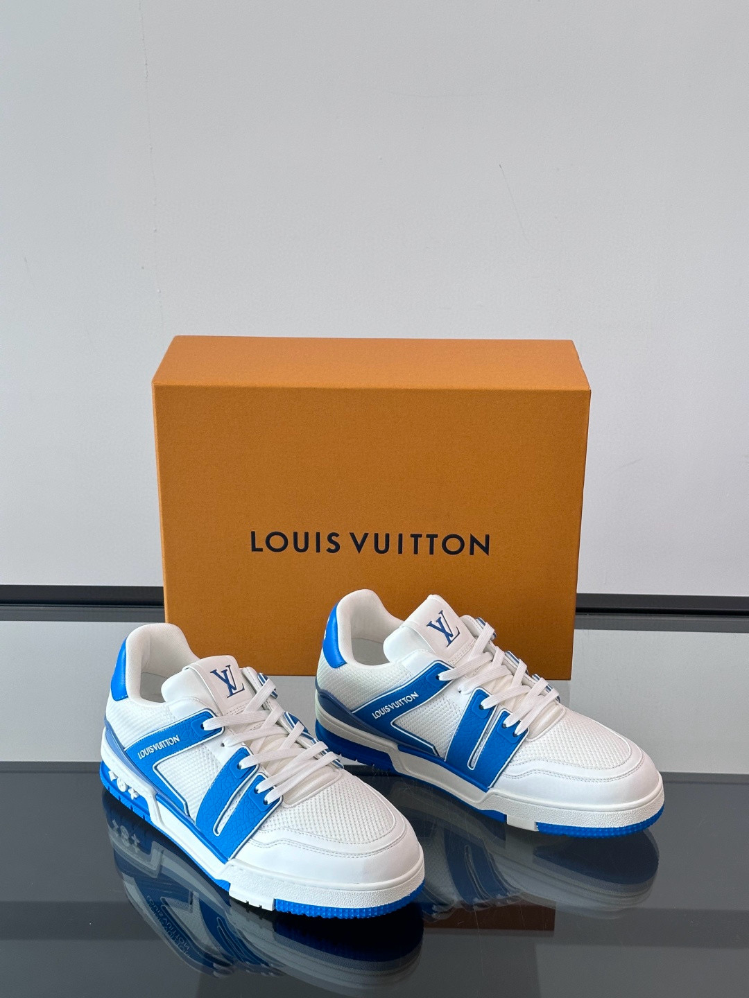 루이비통 Louis Vuitton Trainer 스니커즈