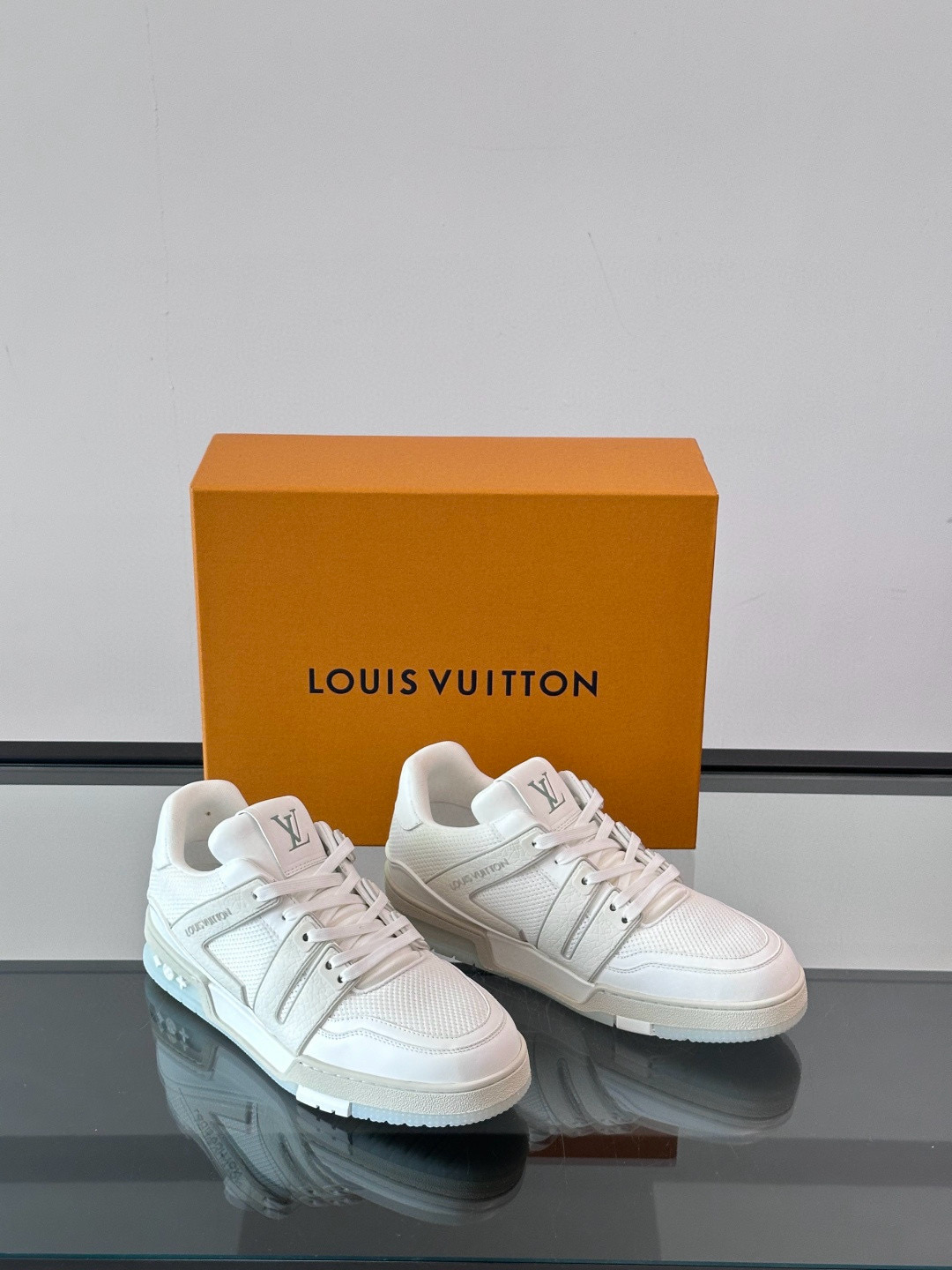 루이비통 Louis Vuitton Trainer 스니커즈