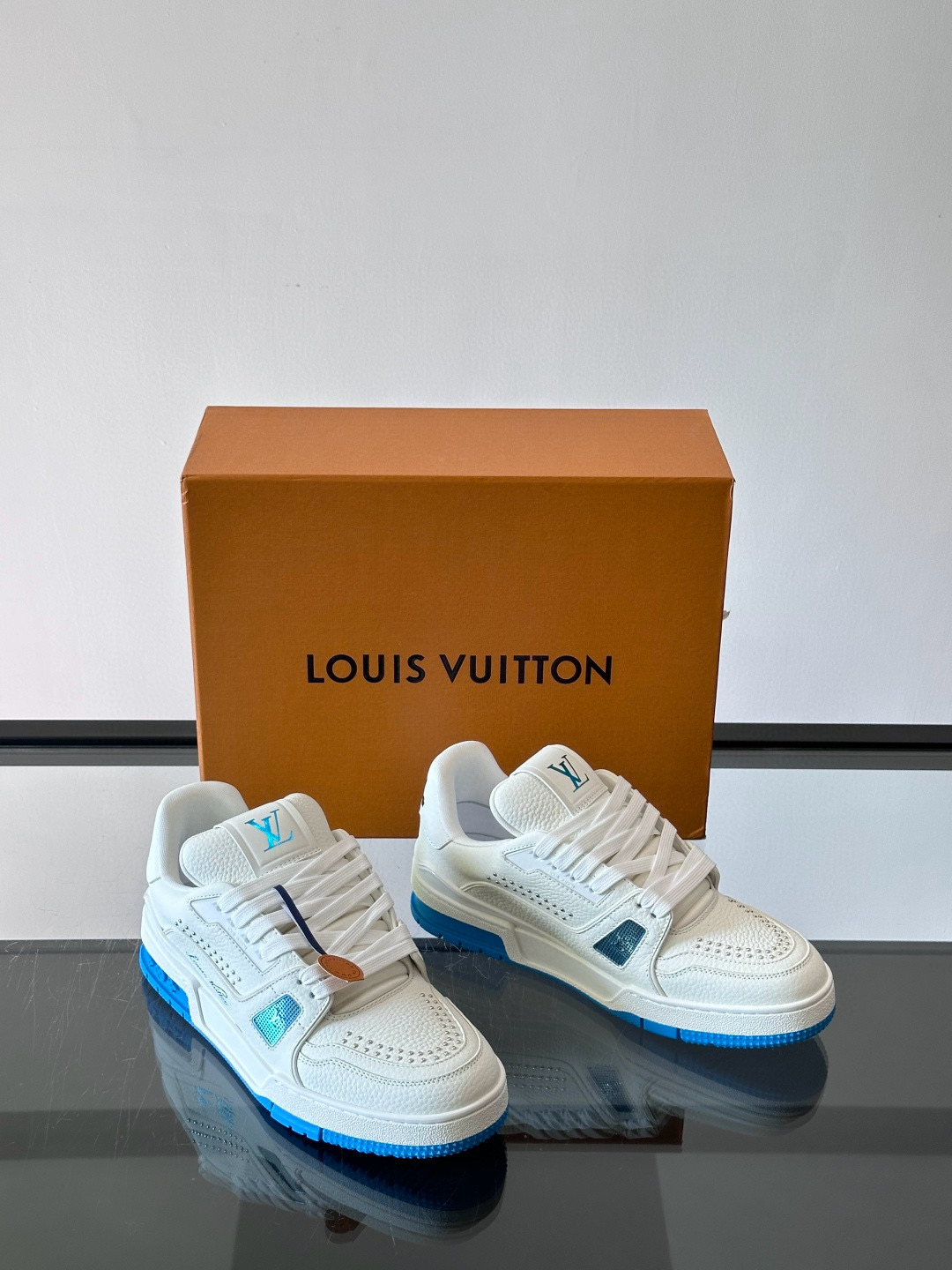 루이비통 Louis Vuitton Trainer 스니커즈