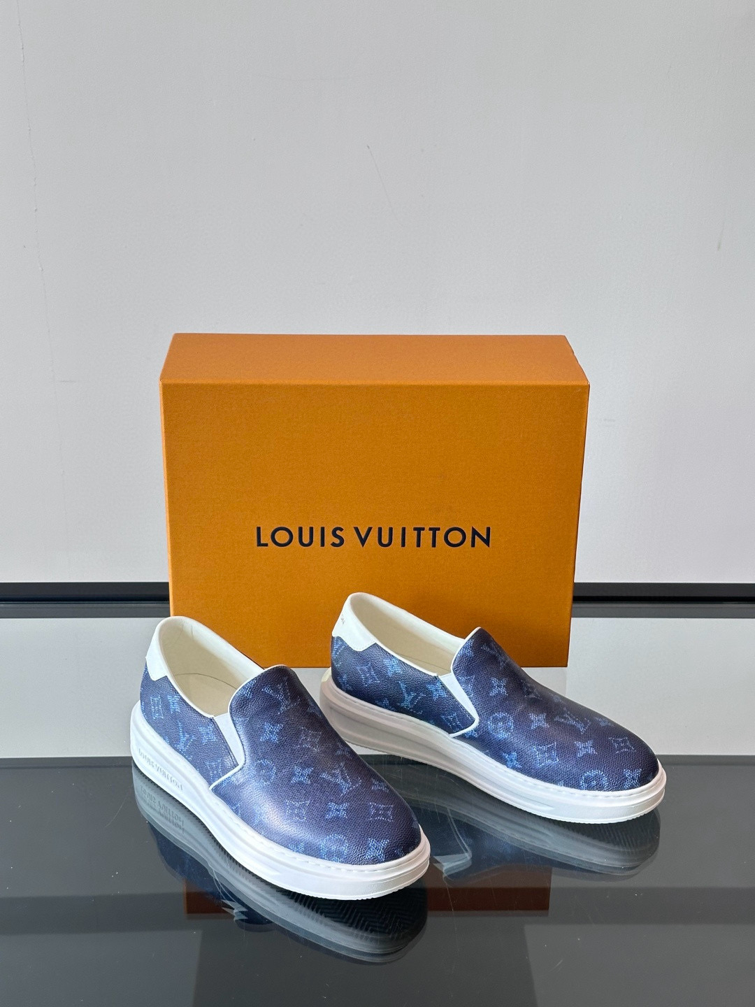루이비통 Louis Vuitton 로퍼 슈즈