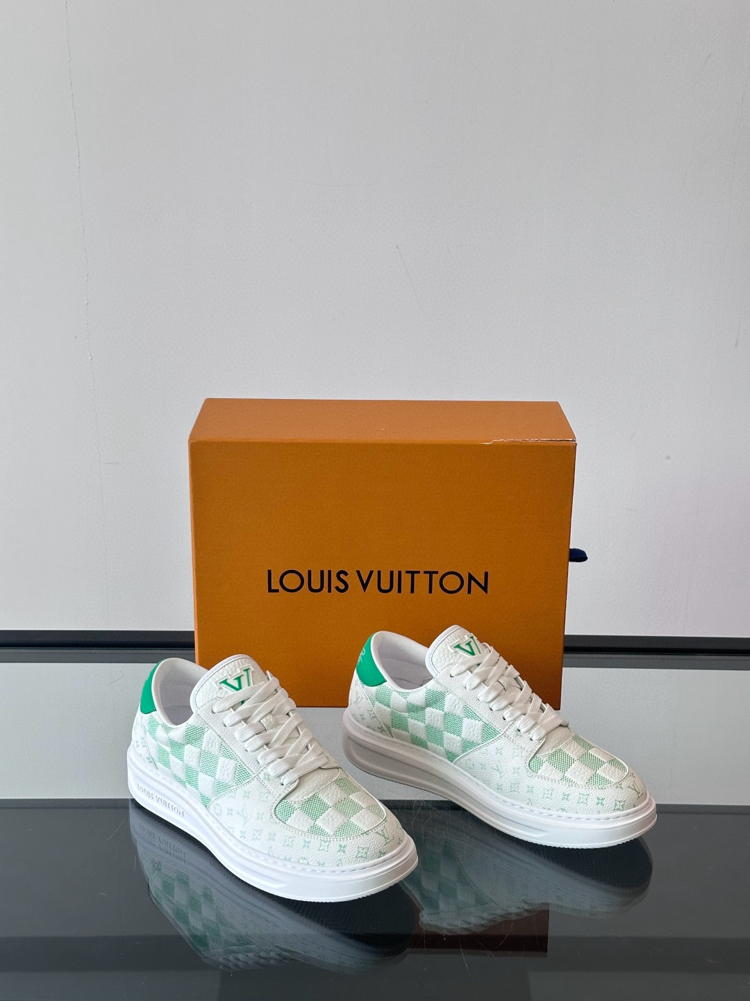 루이비통 Louis Vuitton 스니커즈