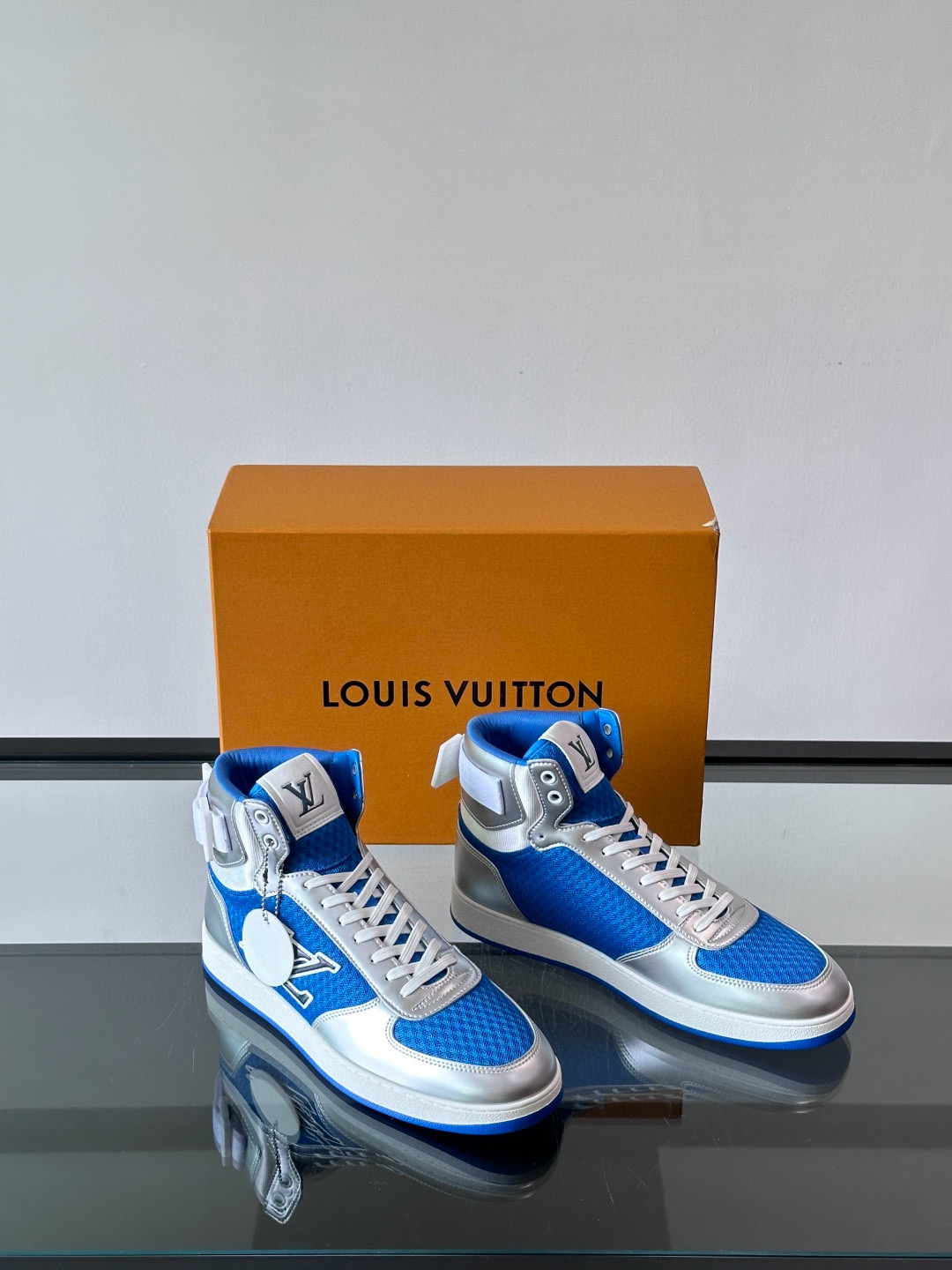 루이비통 Louis Vuitton 스니커즈