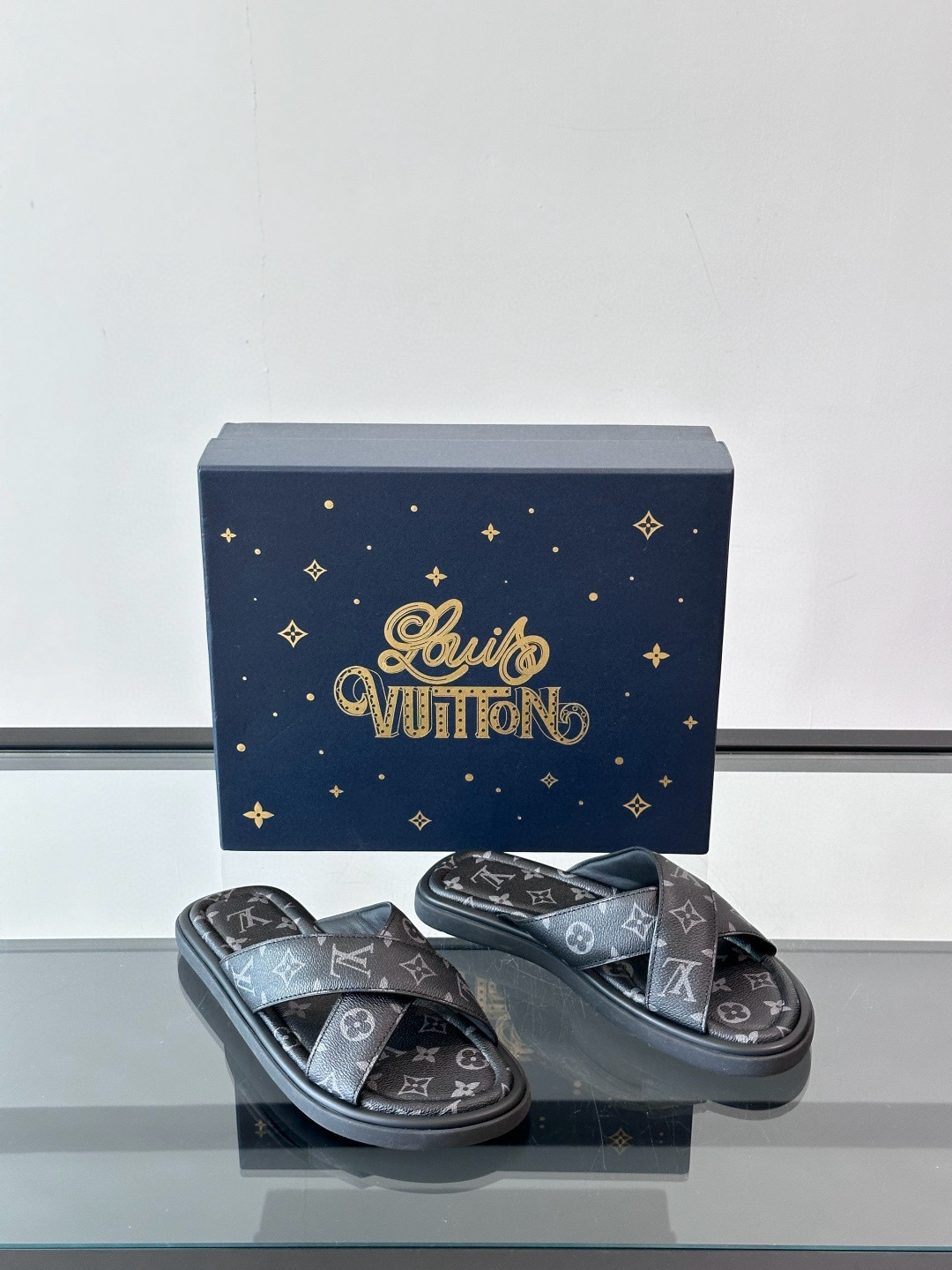 루이비통 Louis Vuitton 슬리퍼