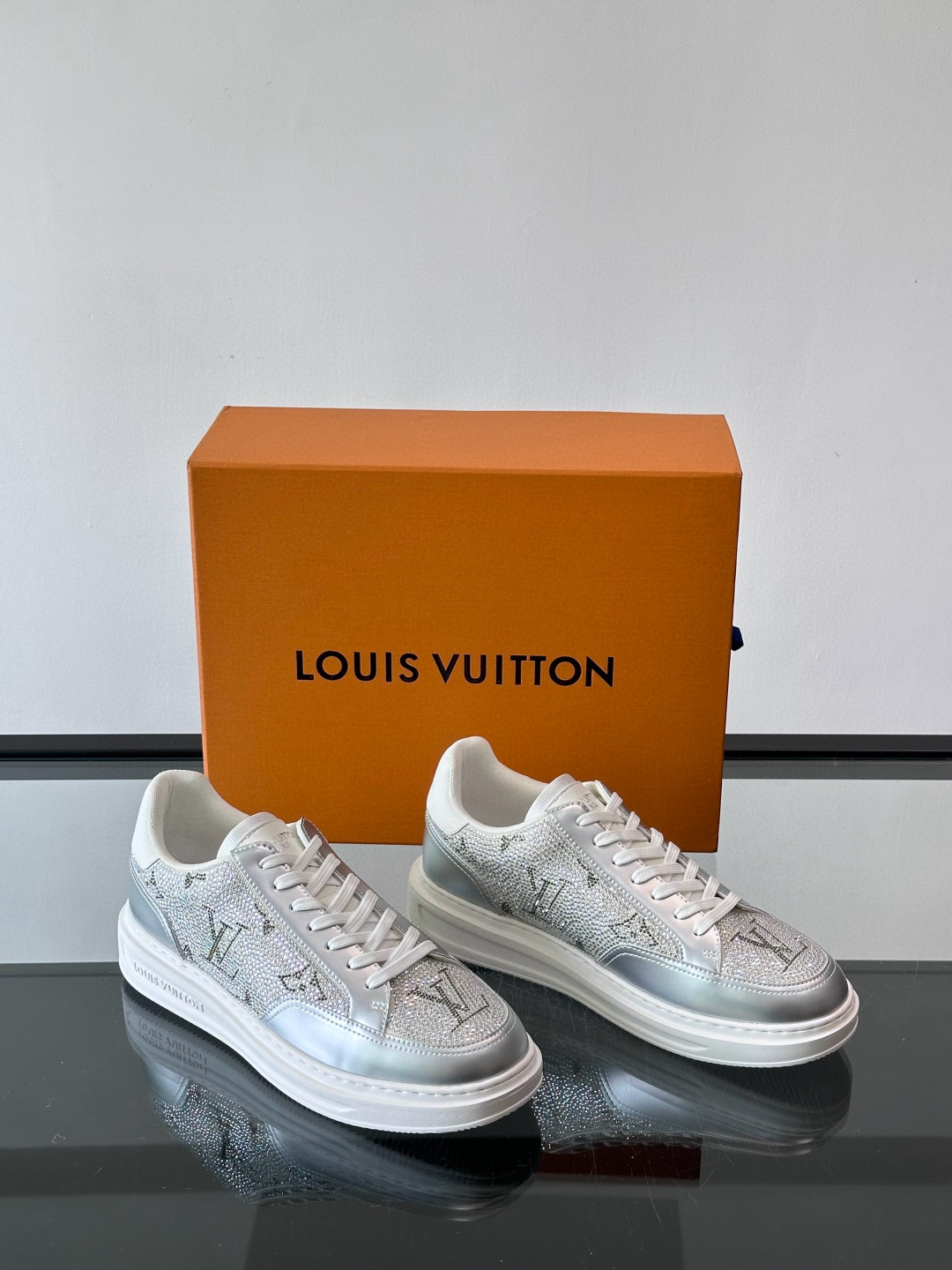 루이비통 Louis Vuitton 스니커즈