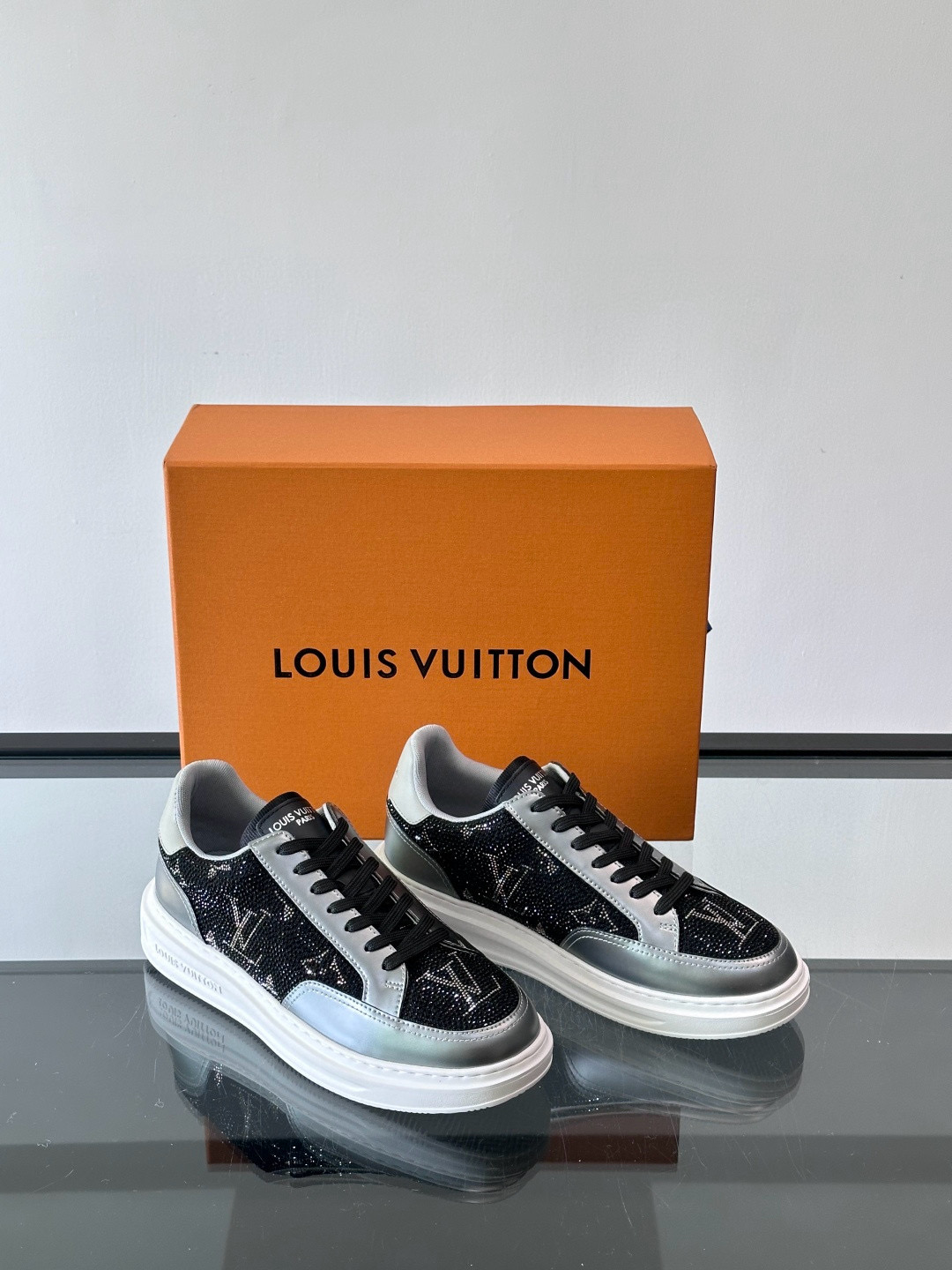 루이비통 Louis Vuitton 스니커즈