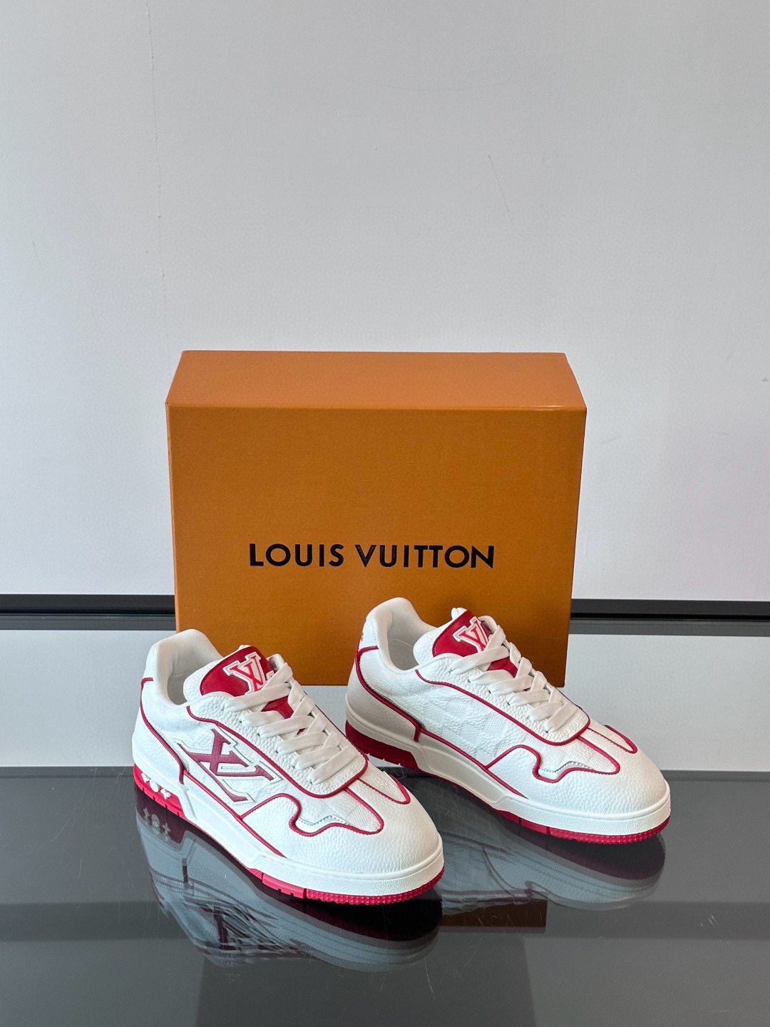 루이비통 Louis Vuitton 스니커즈