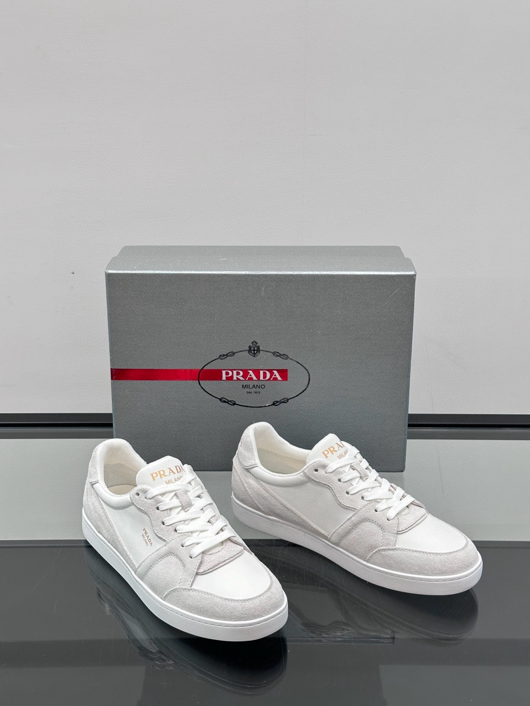 프라다 Prada 스니커즈