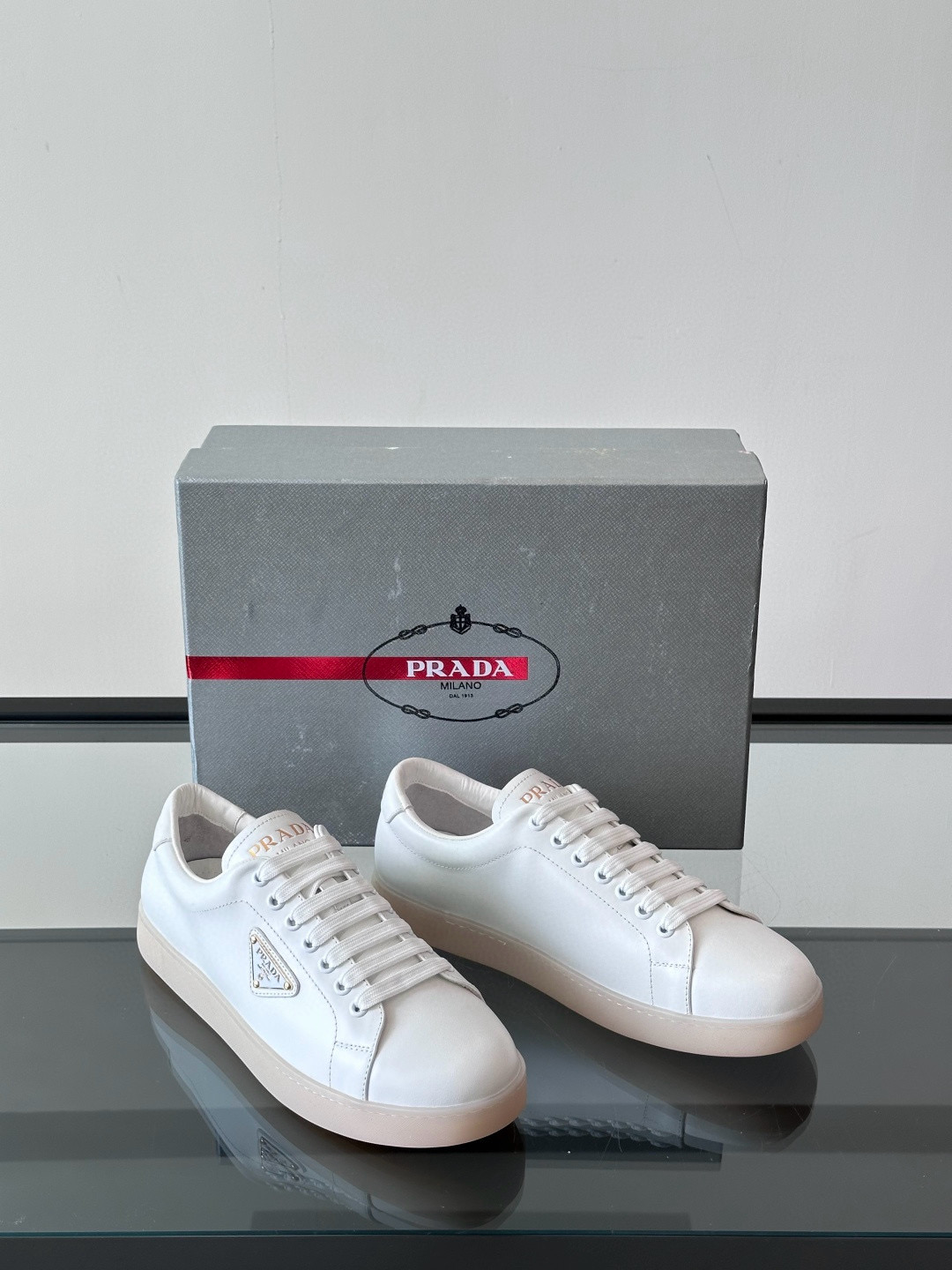 프라다 Prada 스니커즈