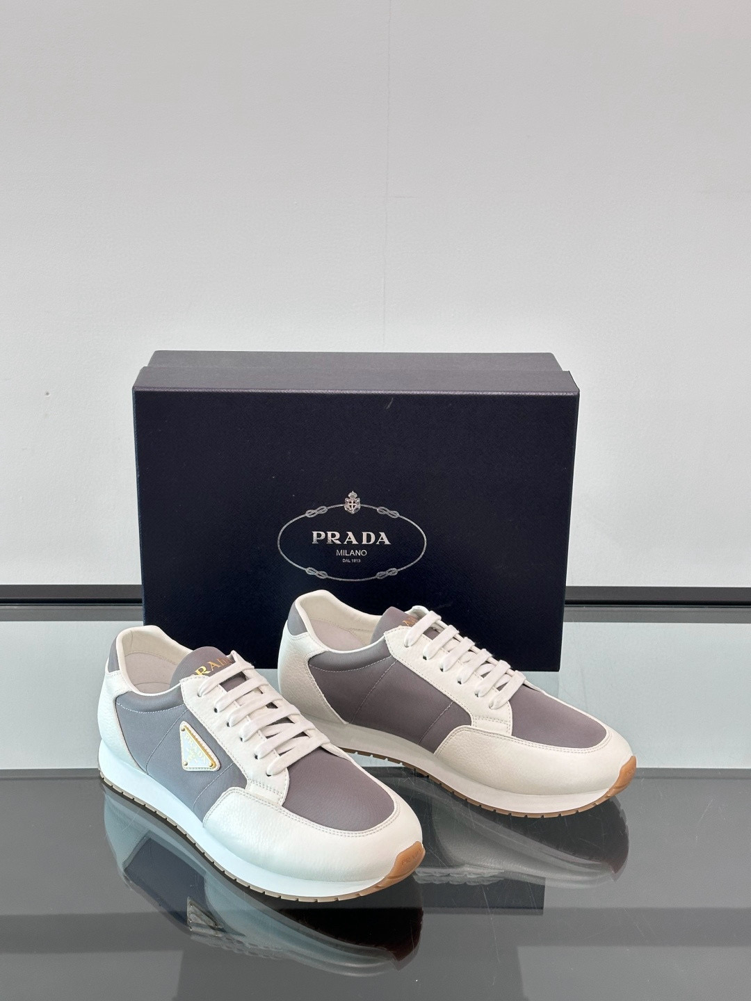 프라다 Prada 스니커즈