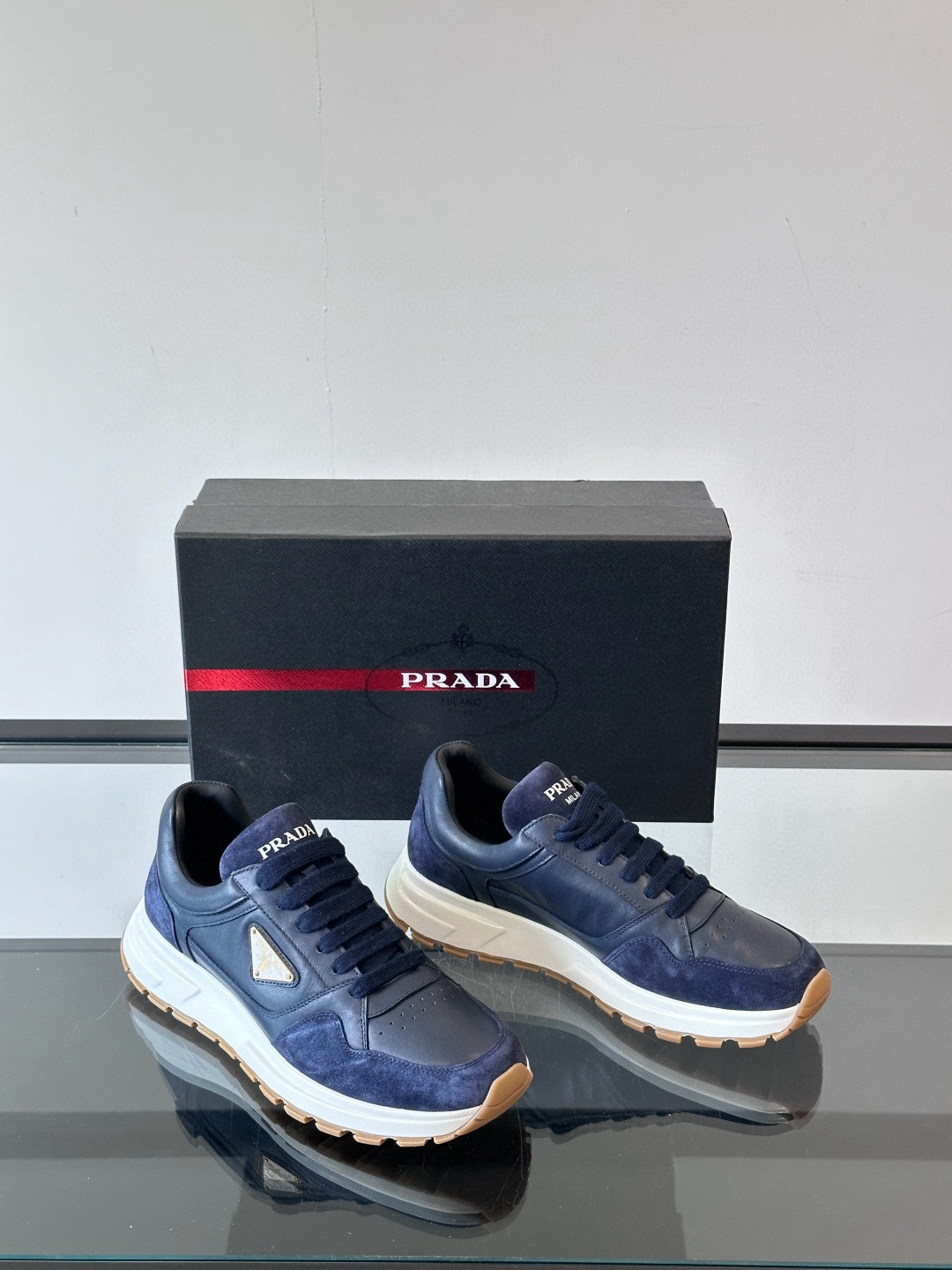 프라다 Prada 스니커즈