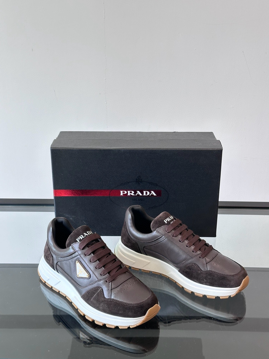 프라다 Prada 스니커즈