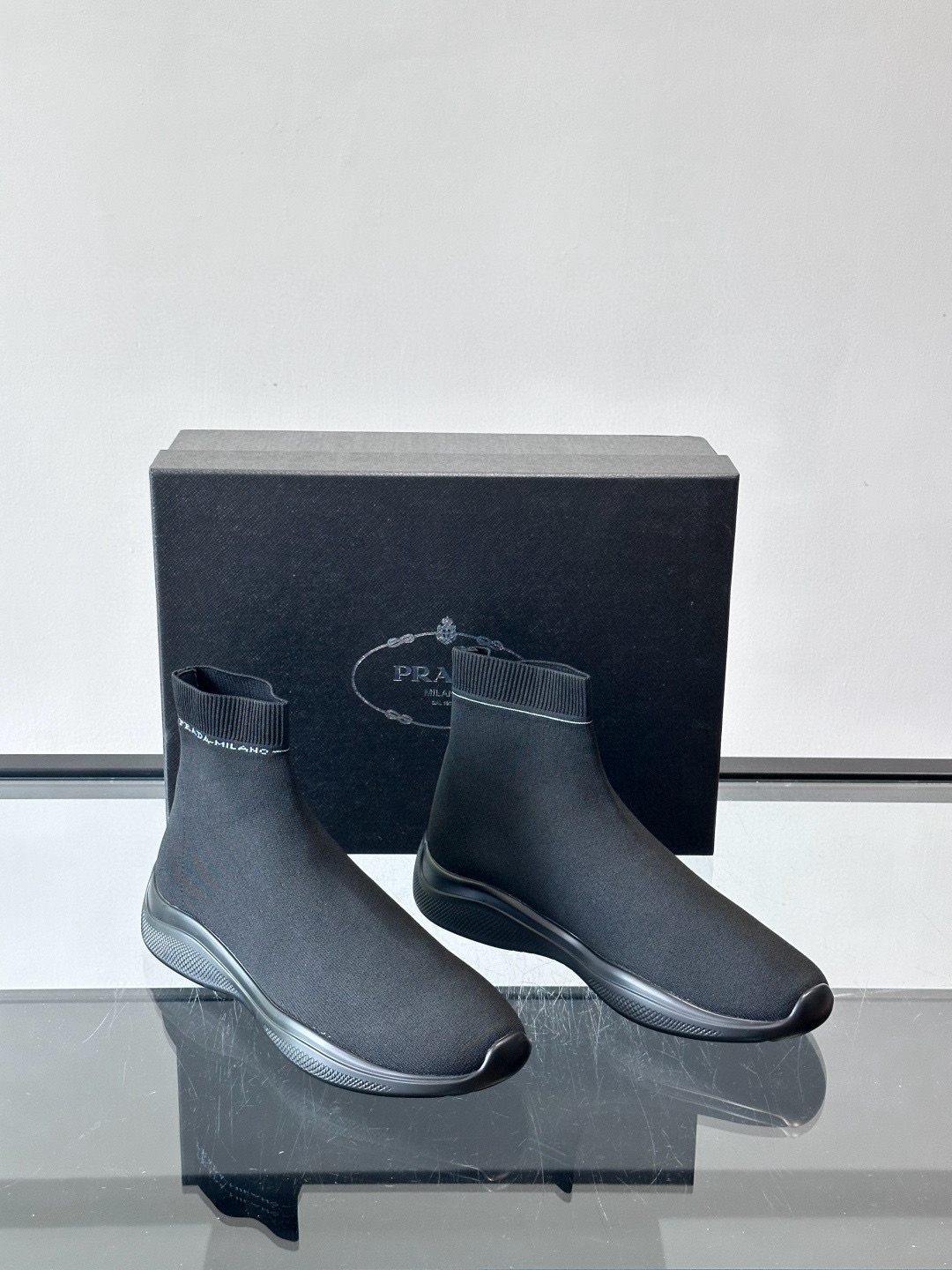 프라다 Prada 스니커즈