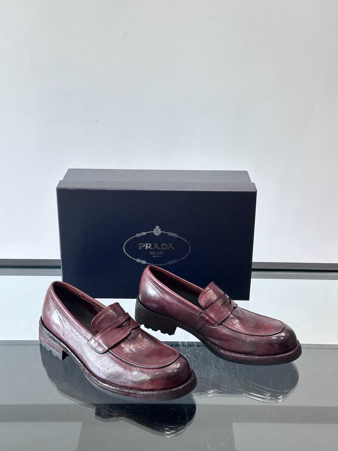 프라다 Prada 로퍼