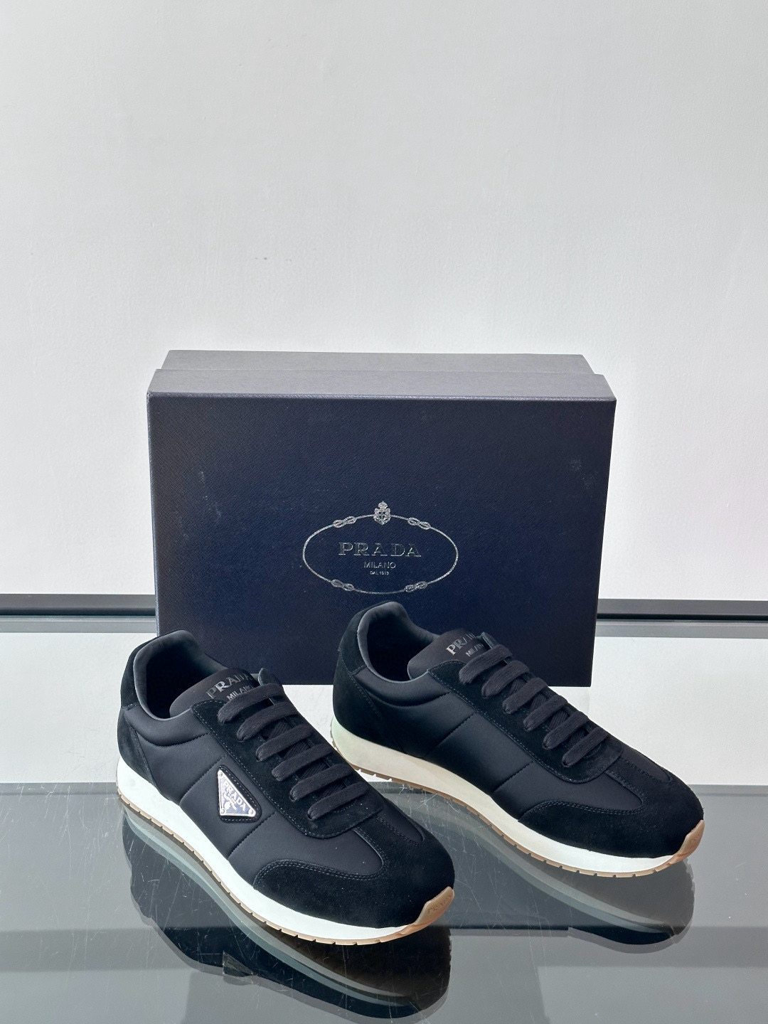 프라다 Prada 스니커즈