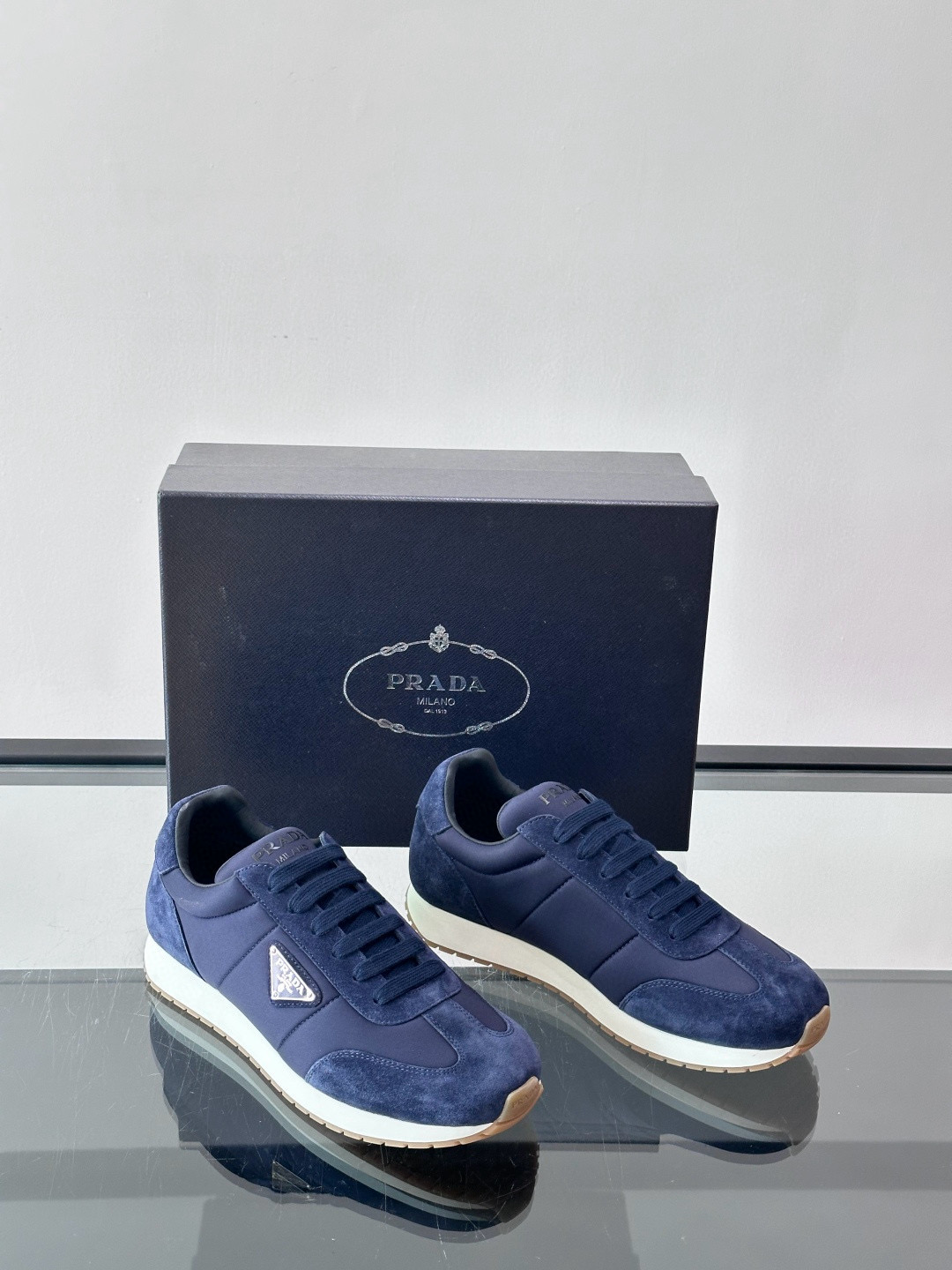 프라다 Prada 스니커즈