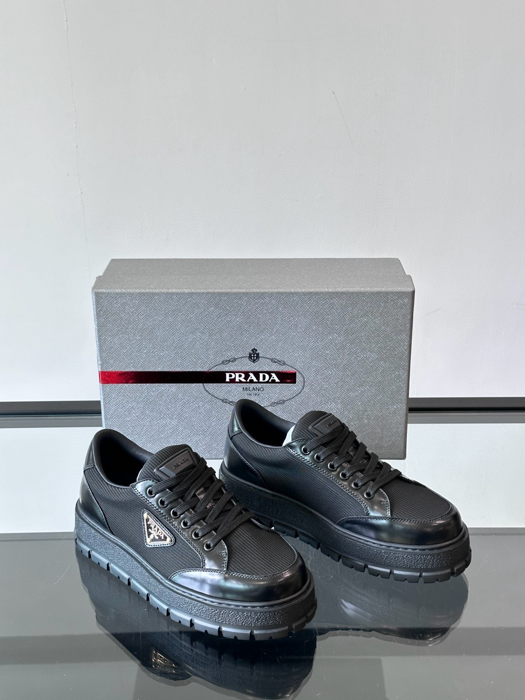 프라다 Prada 스니커즈