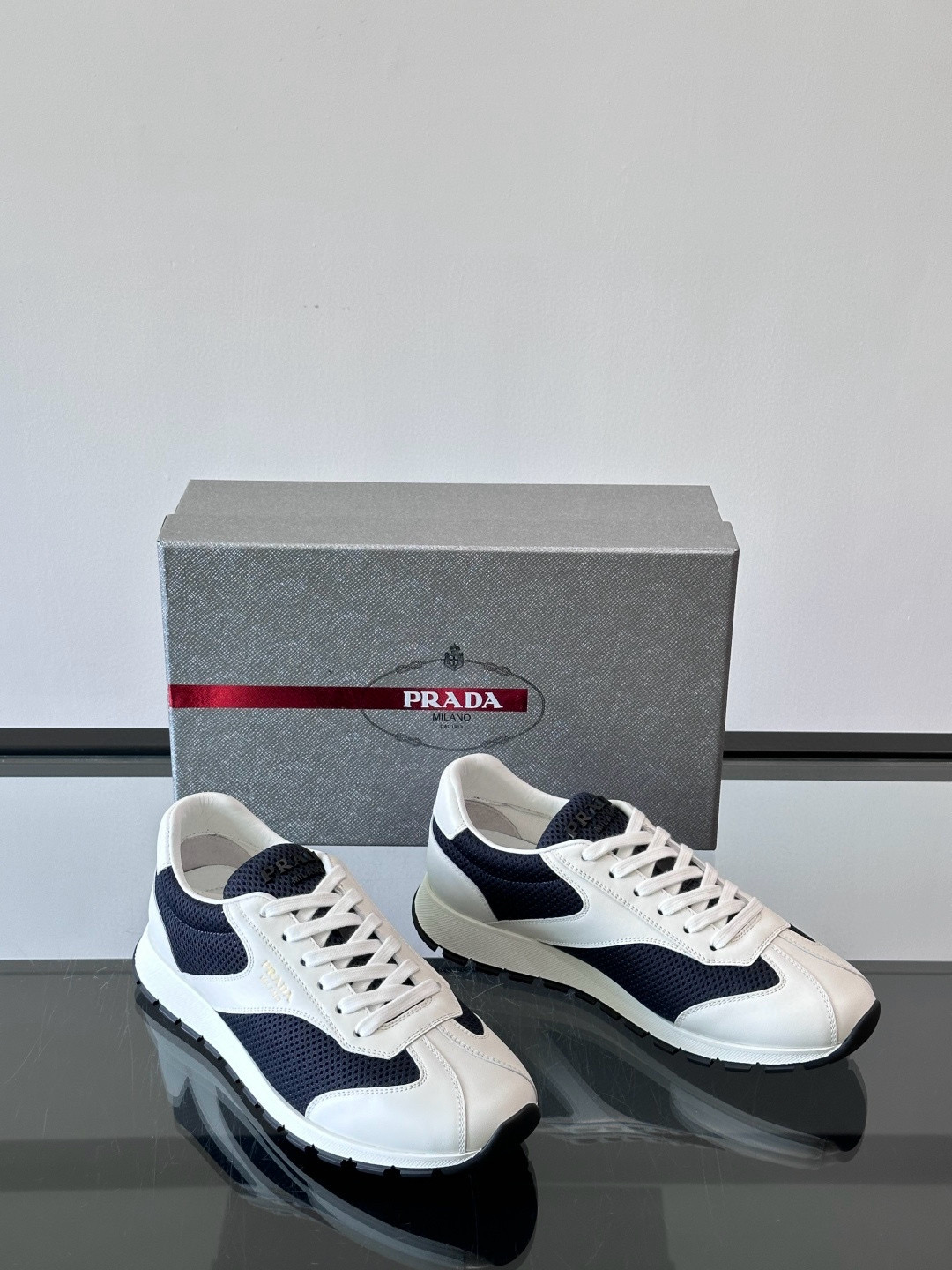 프라다 Prada 스니커즈