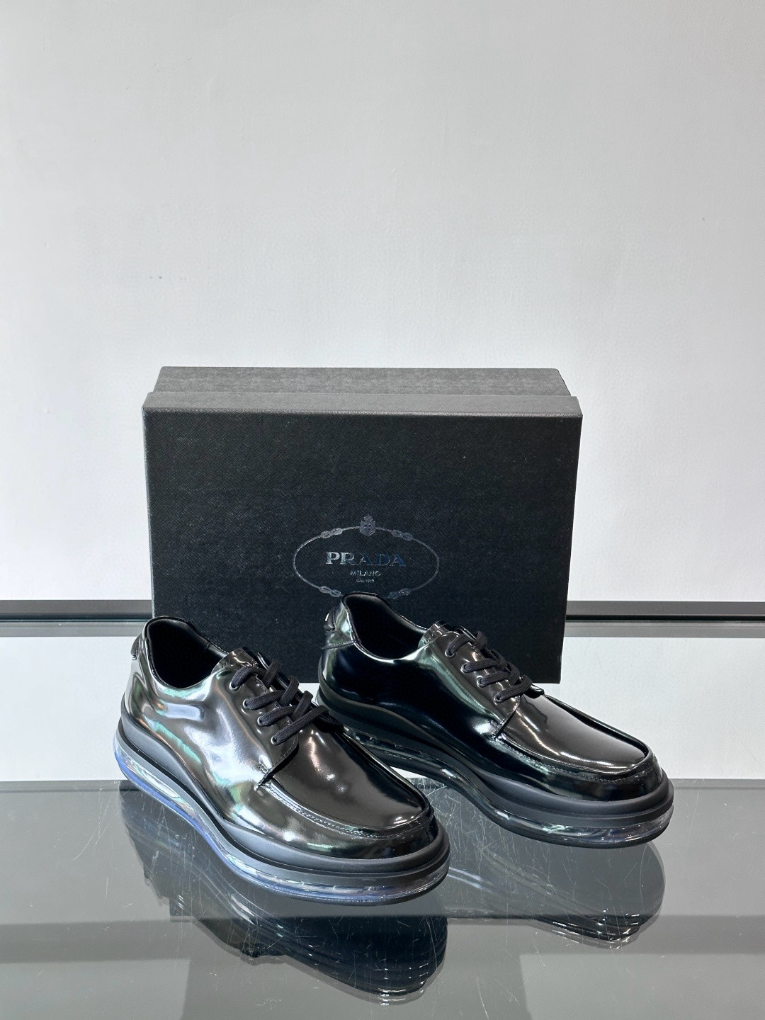 프라다 Prada 스니커즈