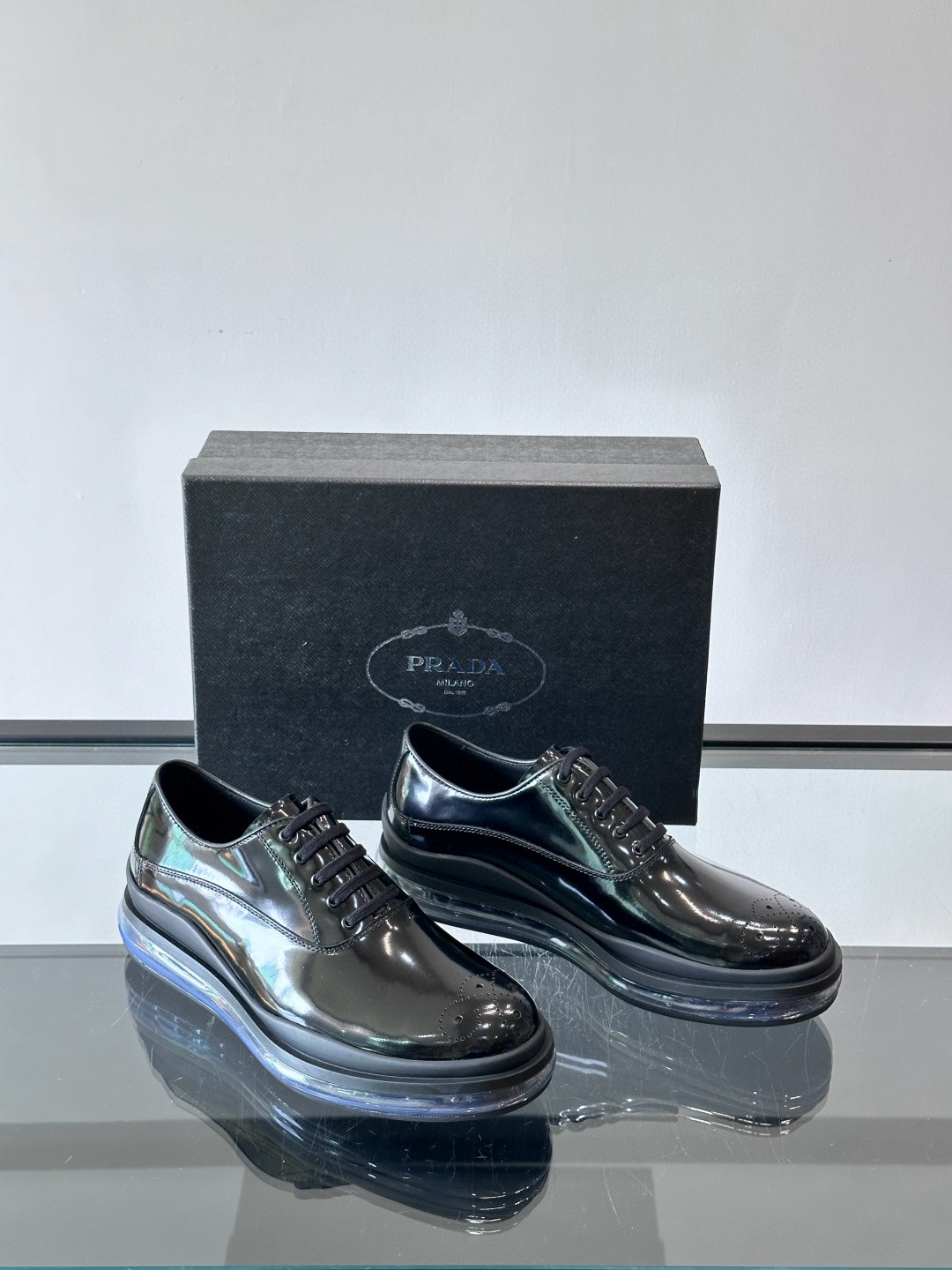 프라다 Prada 스니커즈