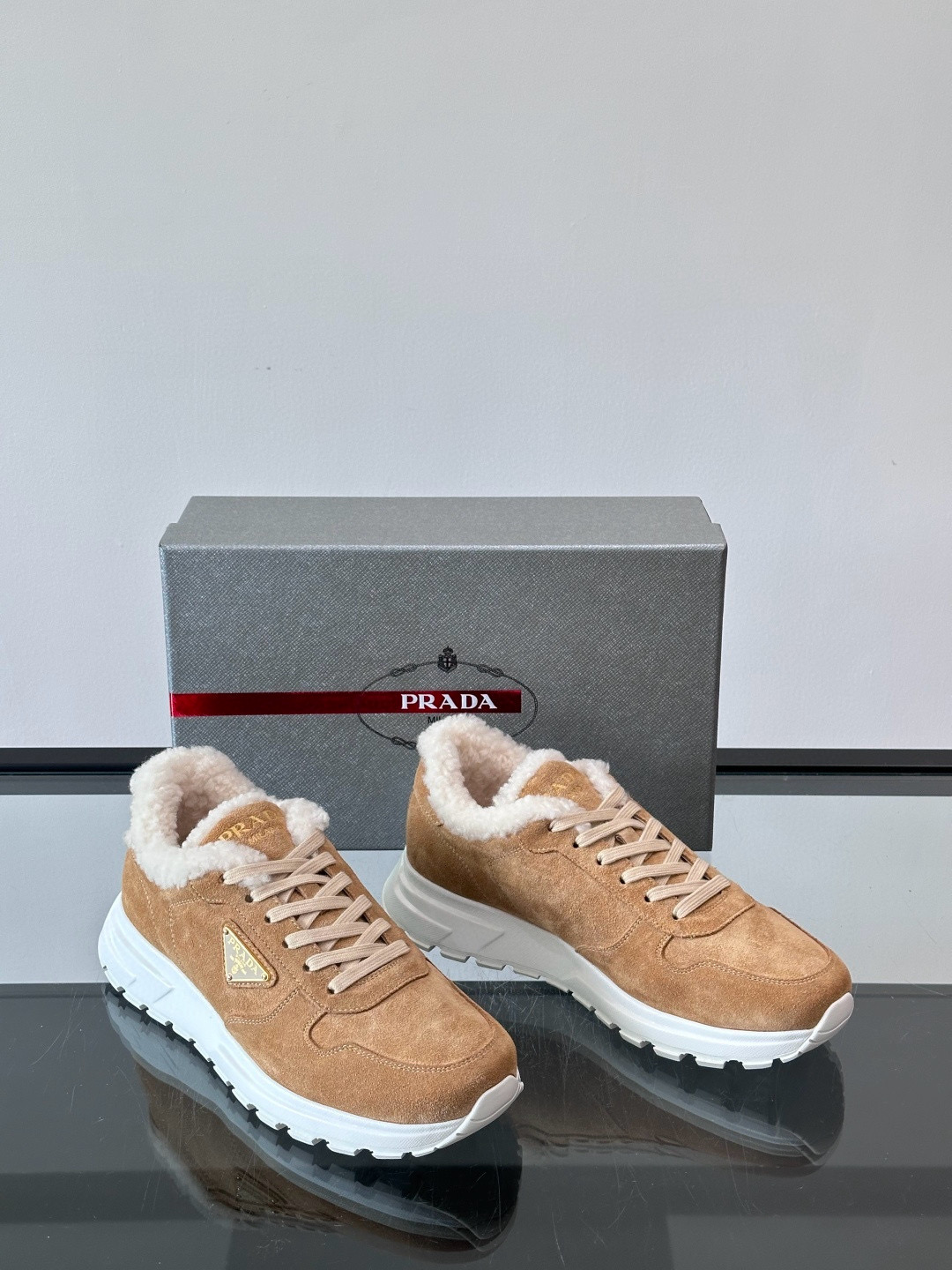 프라다 Prada Prax 스니커즈