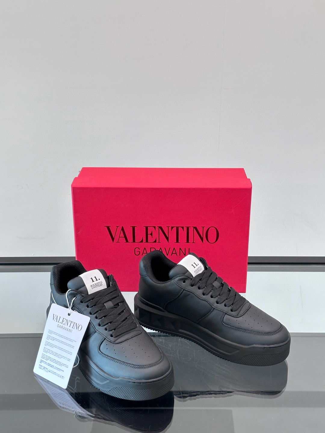 발렌티노 Valentino 스니커즈