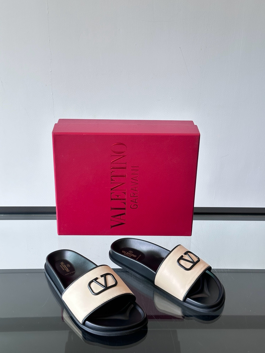 발렌티노 Valentino 슬리퍼