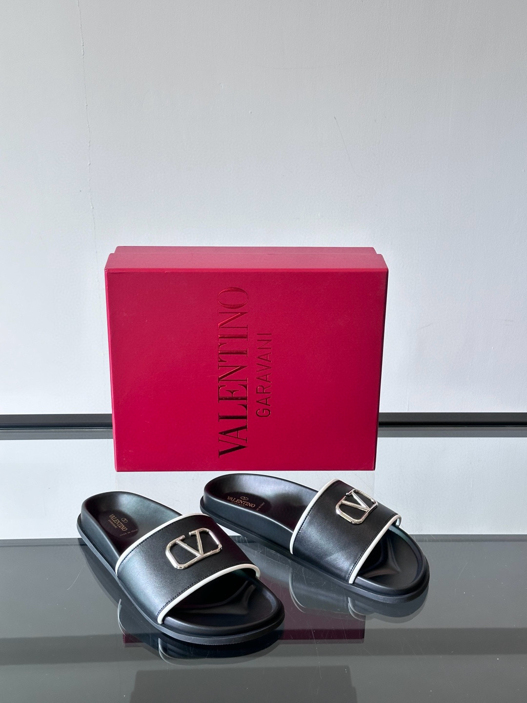 발렌티노 Valentino 슬리퍼