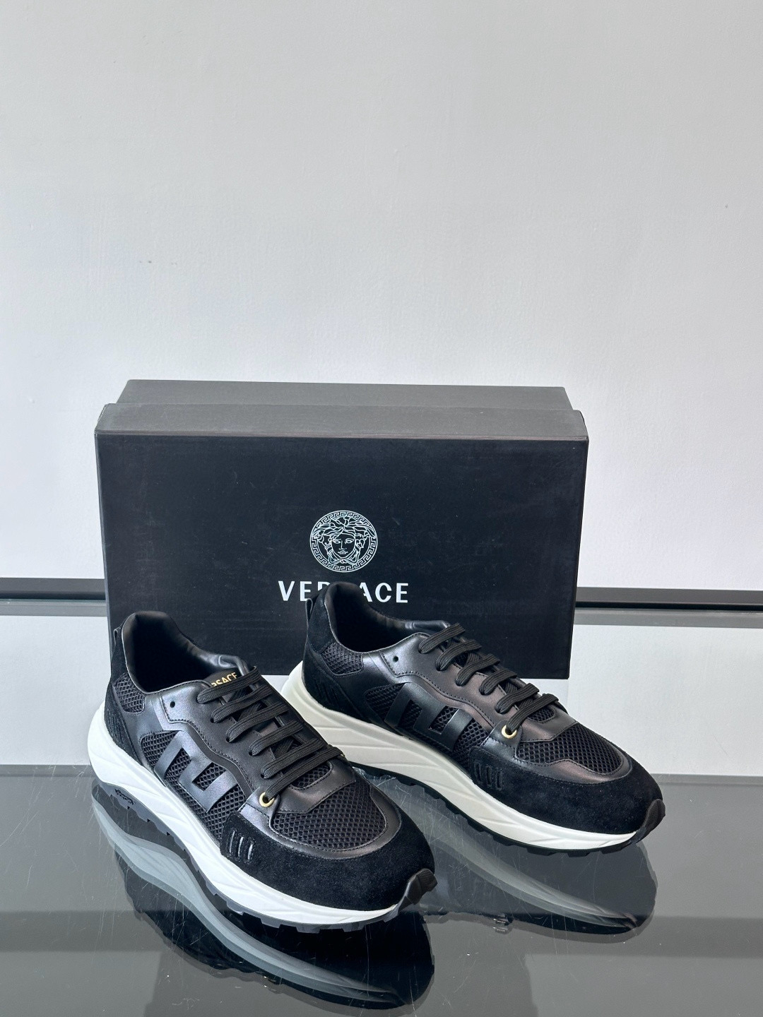 베르사체 Versace Milano logo 스니커즈