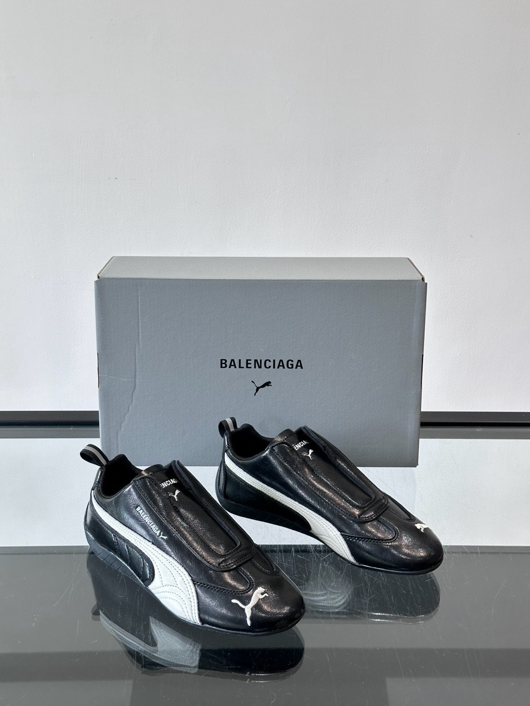 발렌시아가 Balenciaga x Puma Speedcat 스니커즈