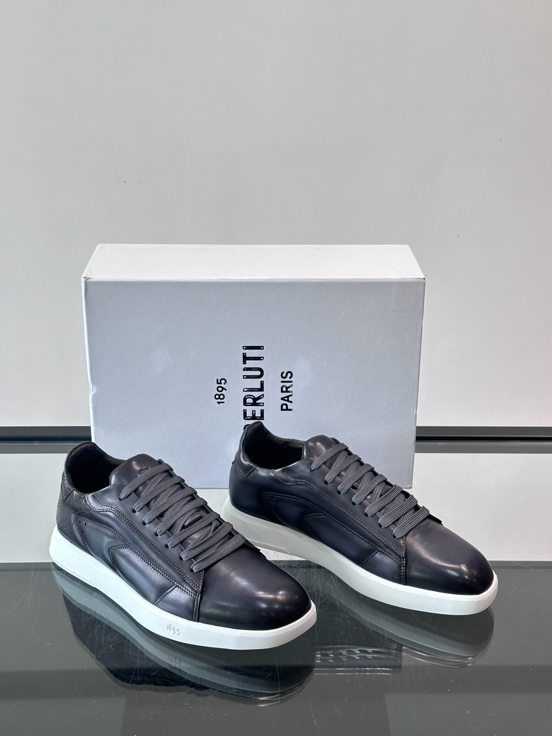벨루티 Berluti Stellar 스니커즈