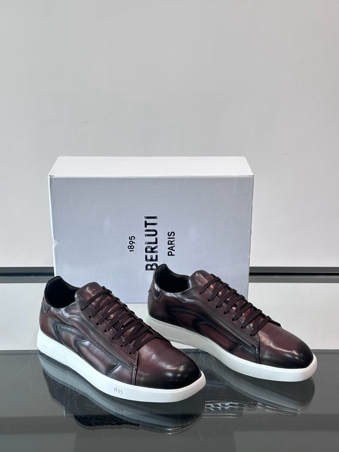 벨루티 Berluti Stellar 스니커즈