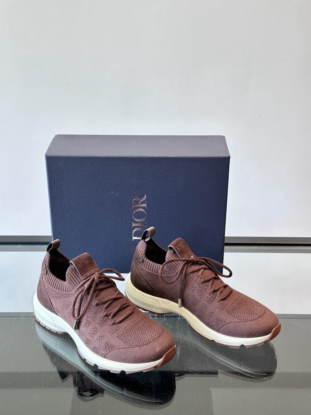 디올 Dior B80 스니커즈