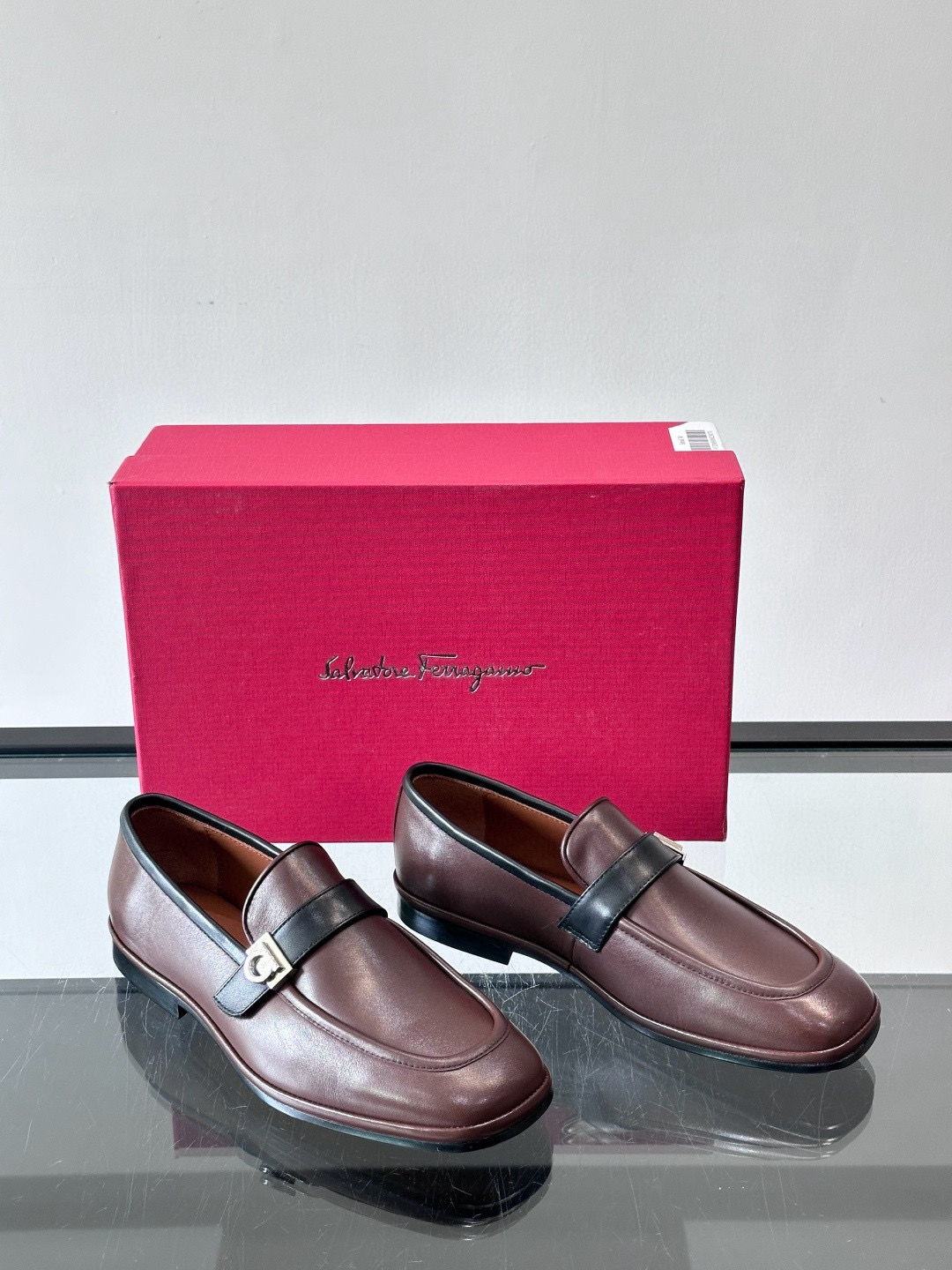 살바토레 페라가모 Salvatore Ferragamo 로퍼 슈즈