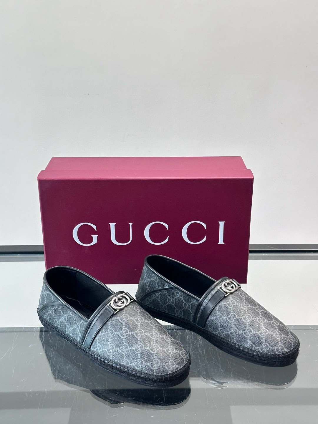 구찌 Gucci 어부신