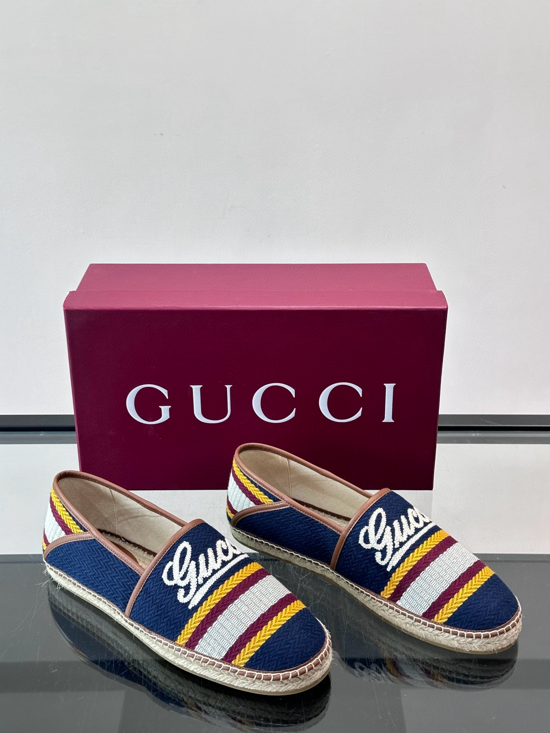 구찌 Gucci 어부신