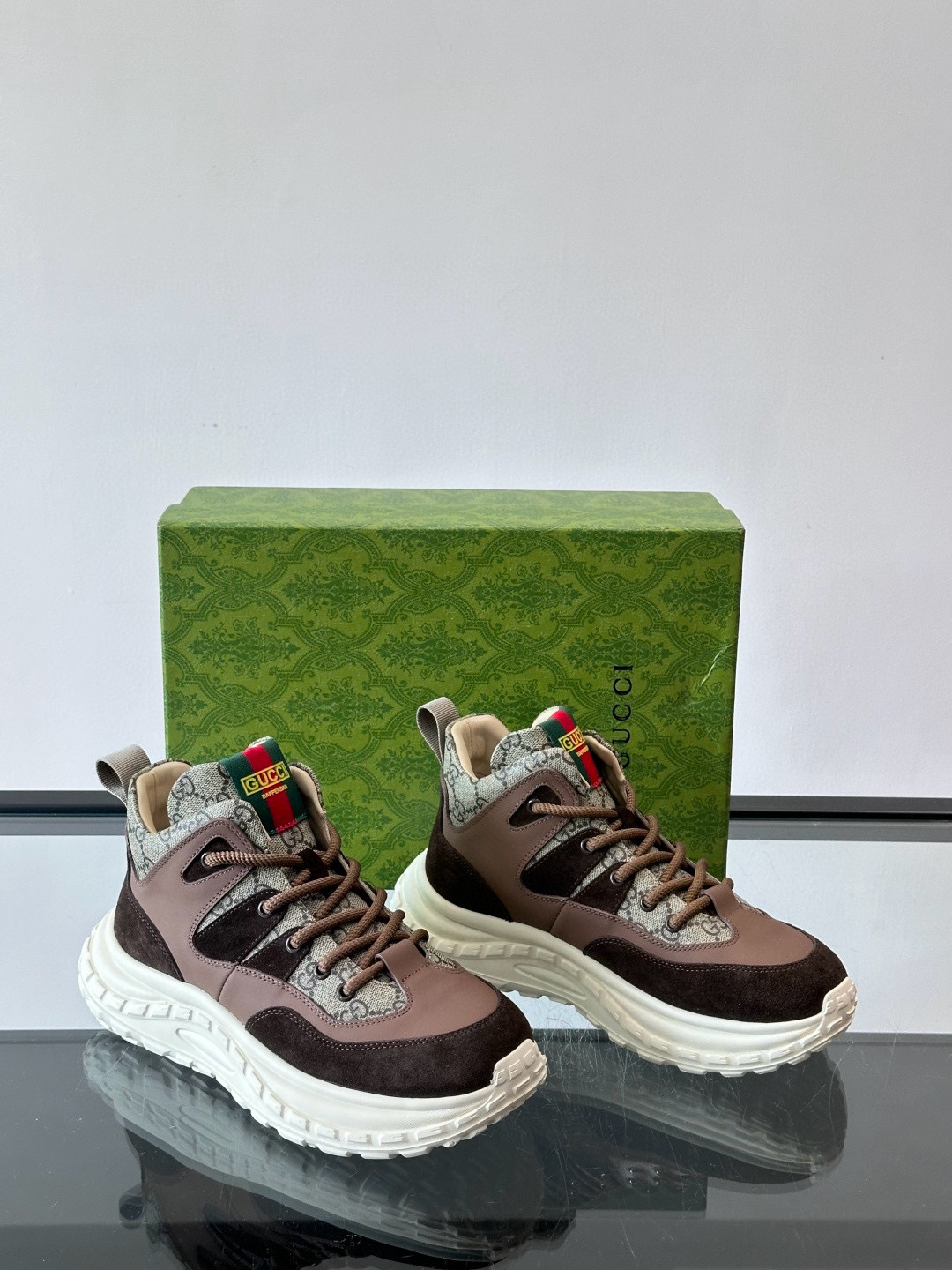 구찌 Gucci 스니커즈