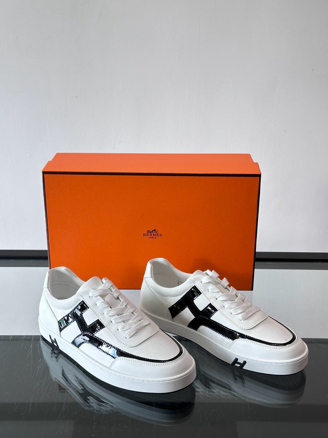 에르메스 Hermes 스니커즈