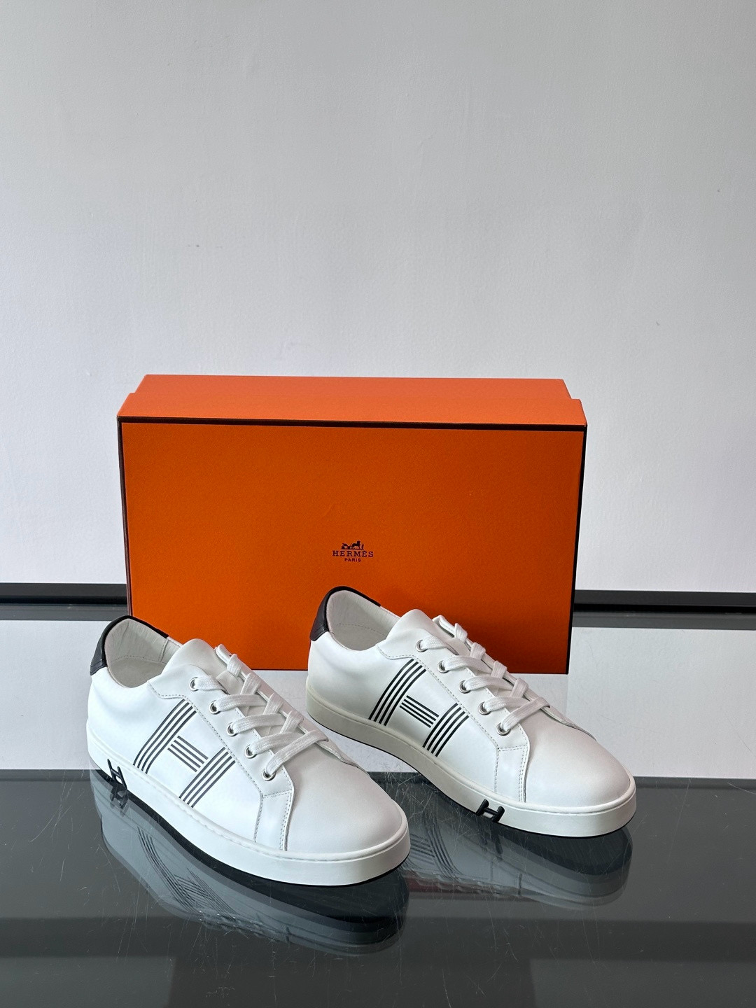 에르메스 Hermes 스니커즈