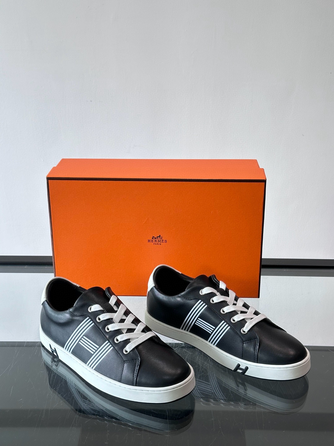 에르메스 Hermes 스니커즈