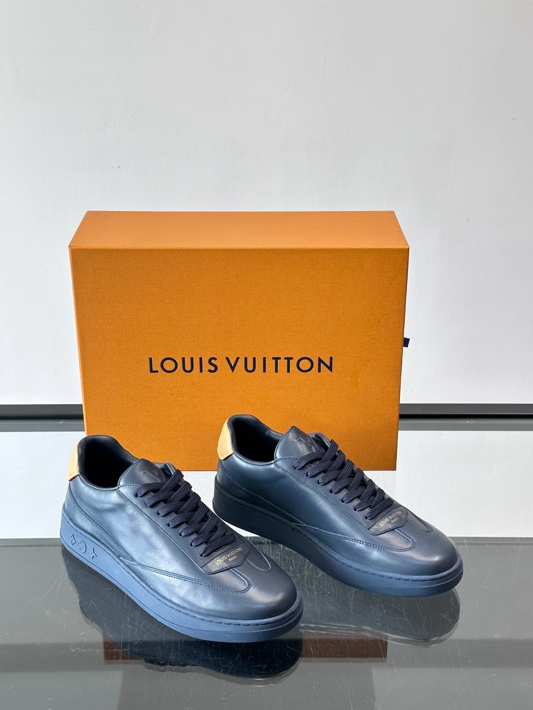 루이비통 Louis Vuitton Flash 스니커즈