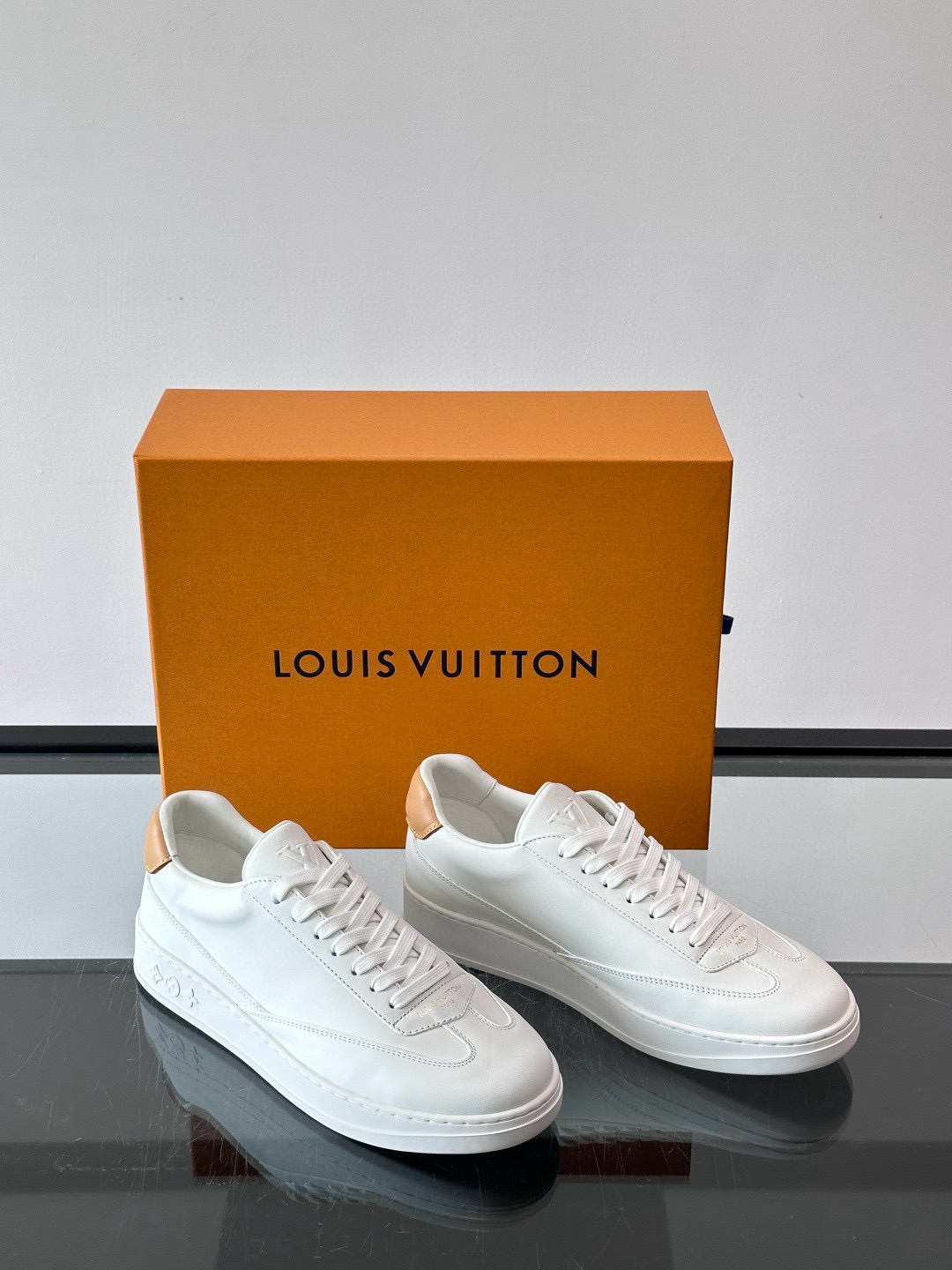 루이비통 Louis Vuitton Flash 스니커즈