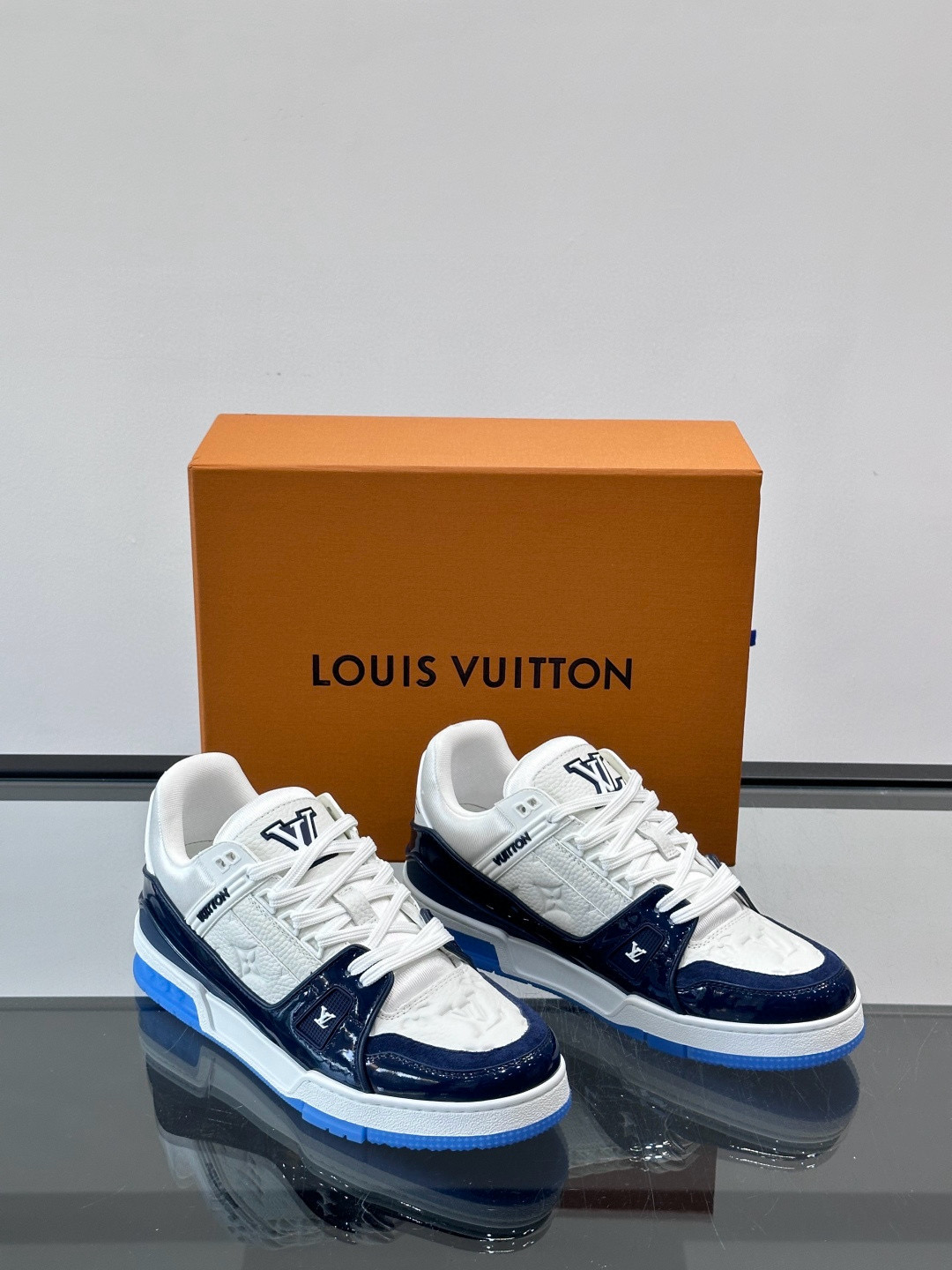 루이비통 Louis Vuitton Trainer 스니커즈